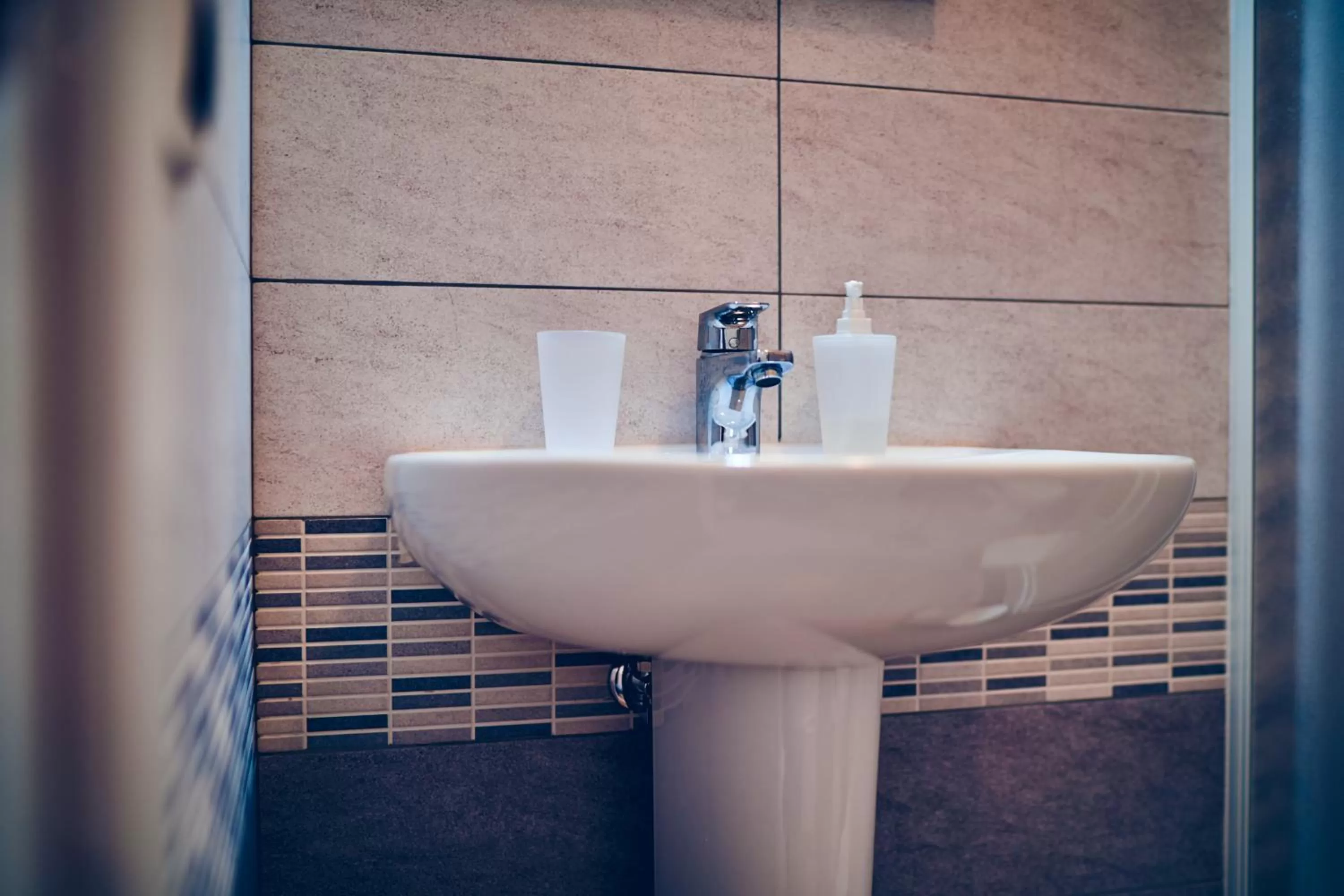 Bathroom in Travelershome 7Metri Ciampino GuestHouse