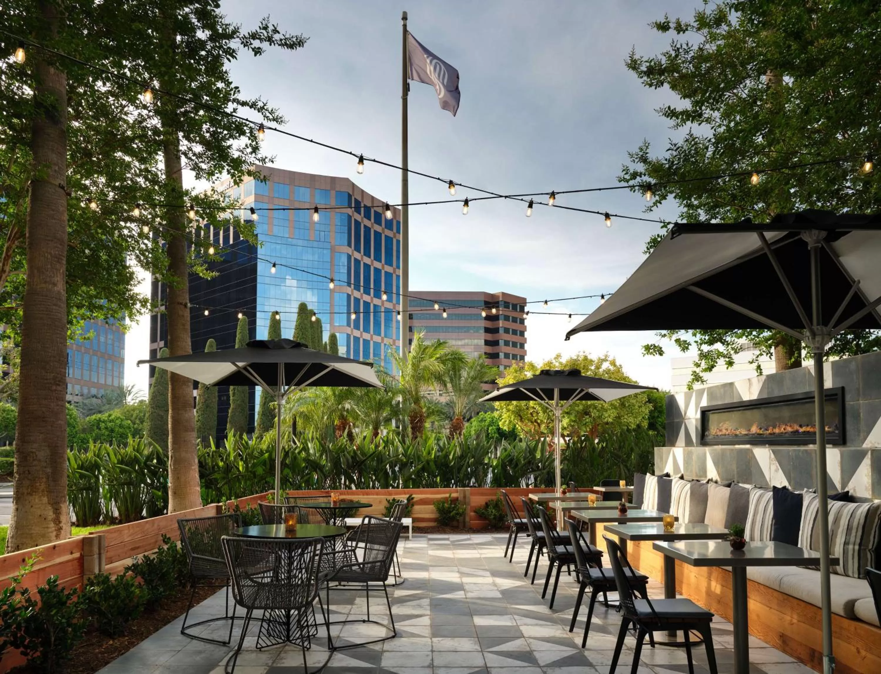 Property building in Sonesta Irvine John Wayne Airport