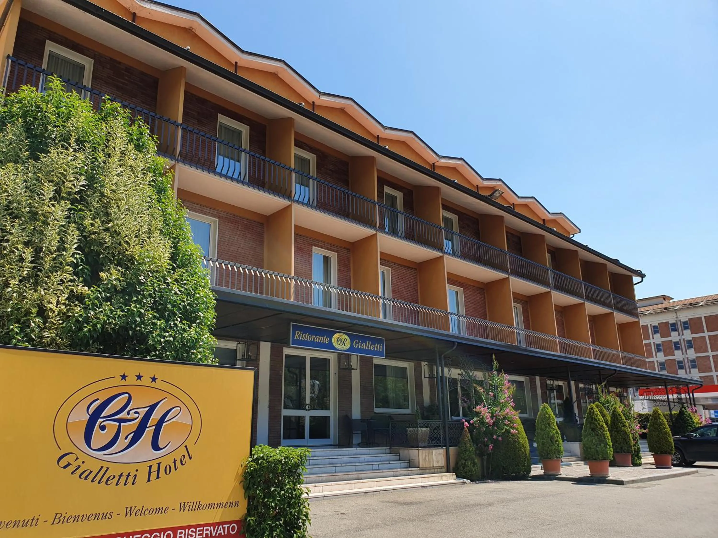 Property building in Hotel Gialletti