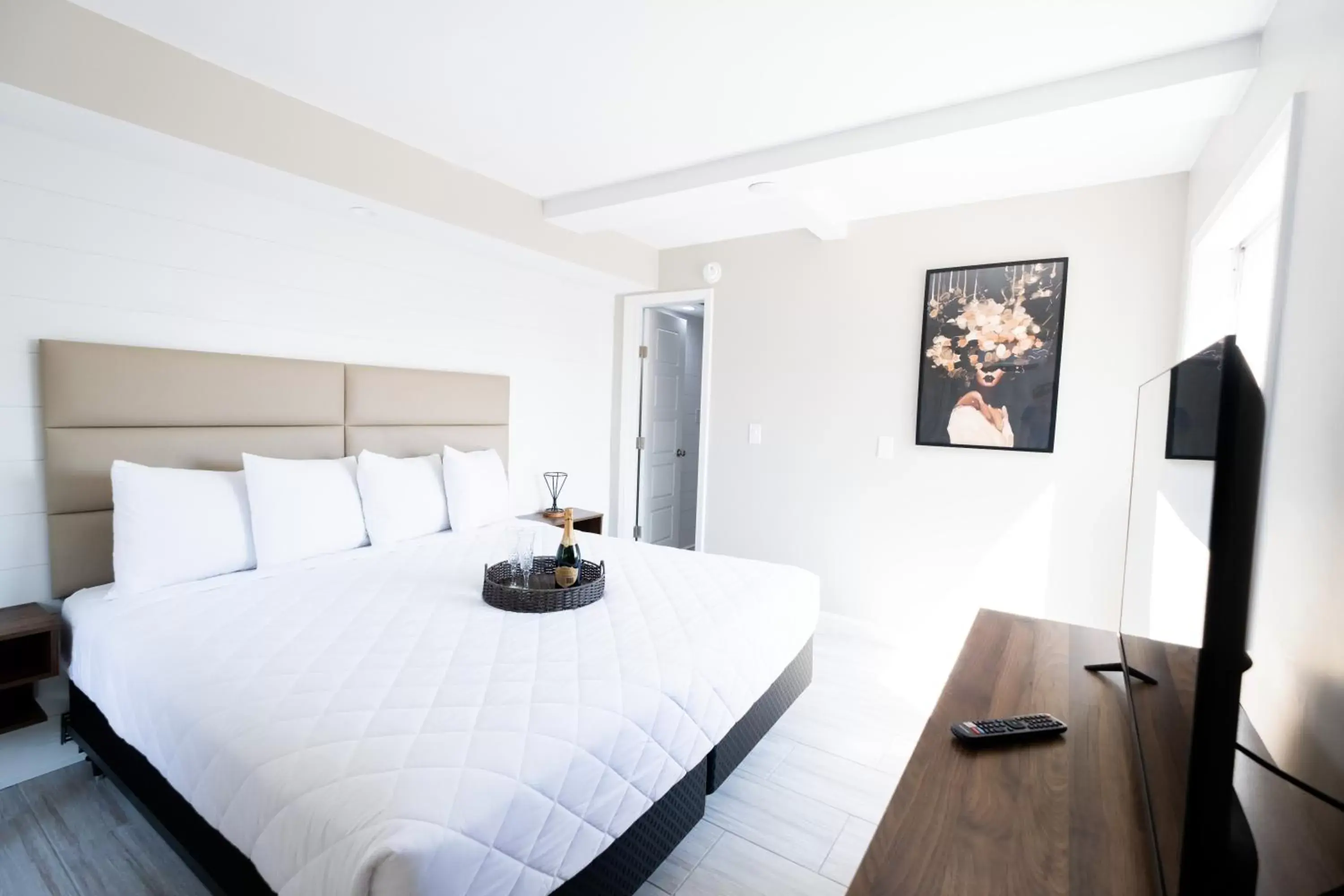 Presidential Suite in 300 Tenth Presidential Suite in 300 Tenth