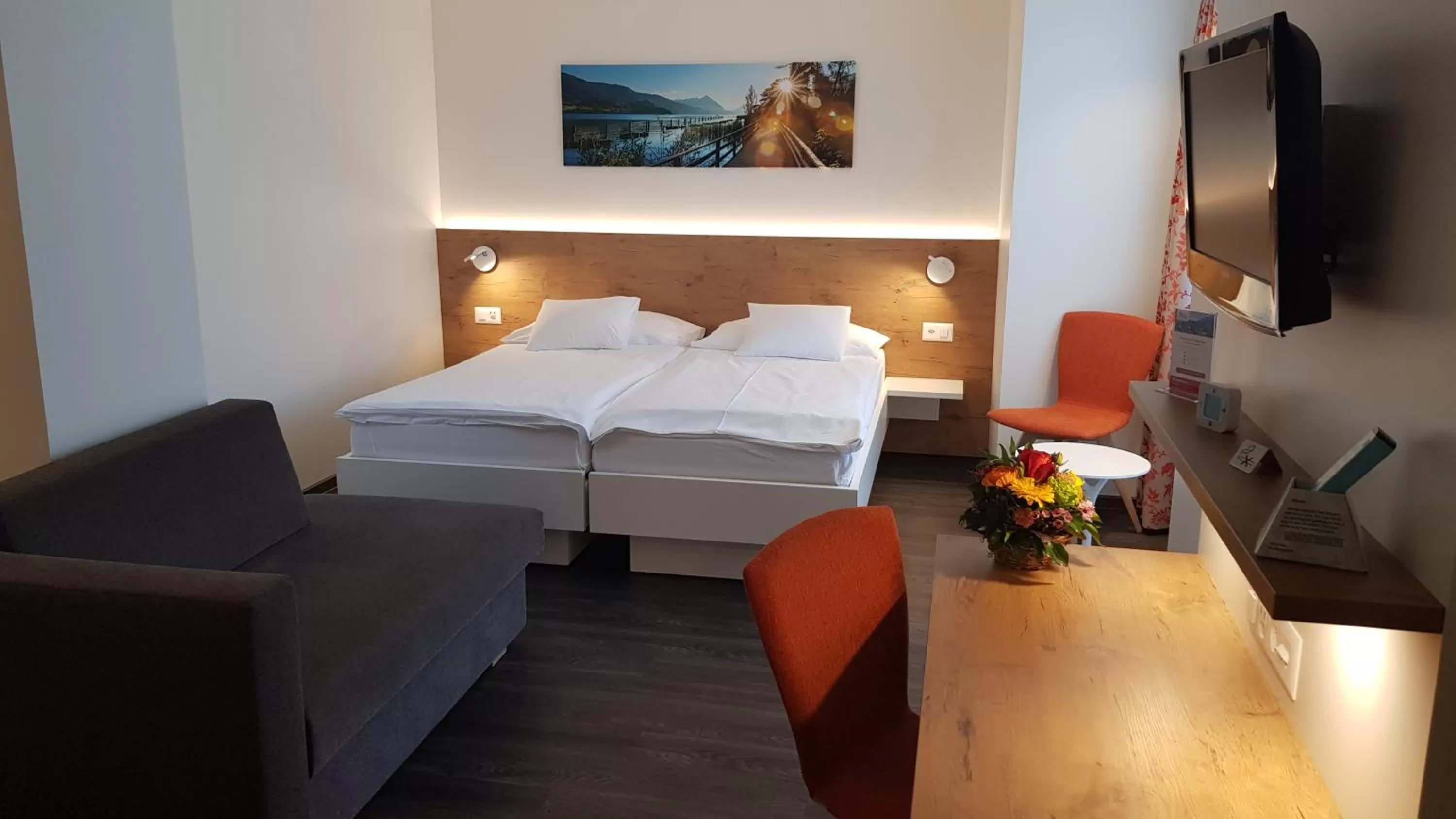 Photo of the whole room, Bed in Hotel Bernerhof