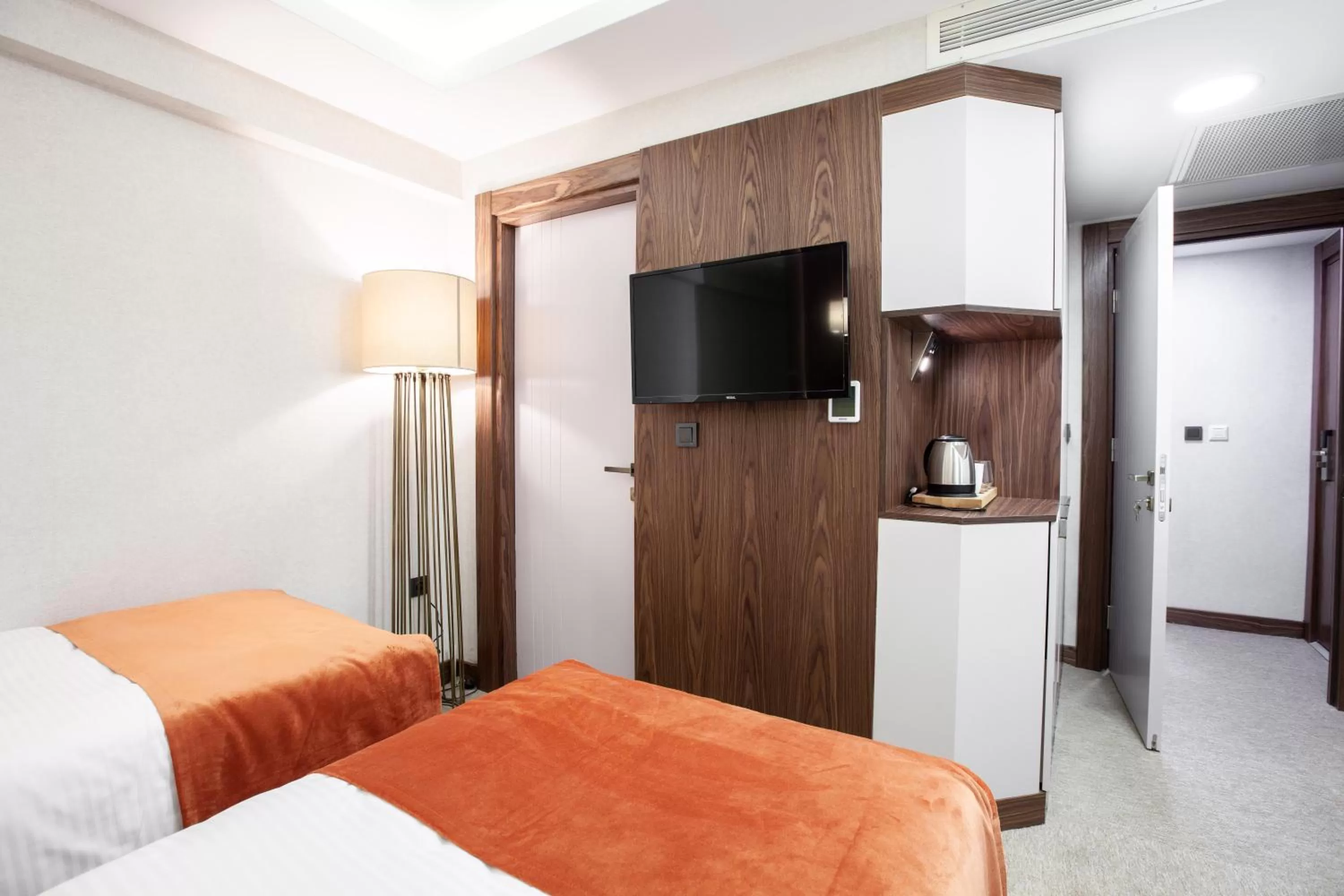 TV and multimedia, Bed in Sherry Suites Karaköy