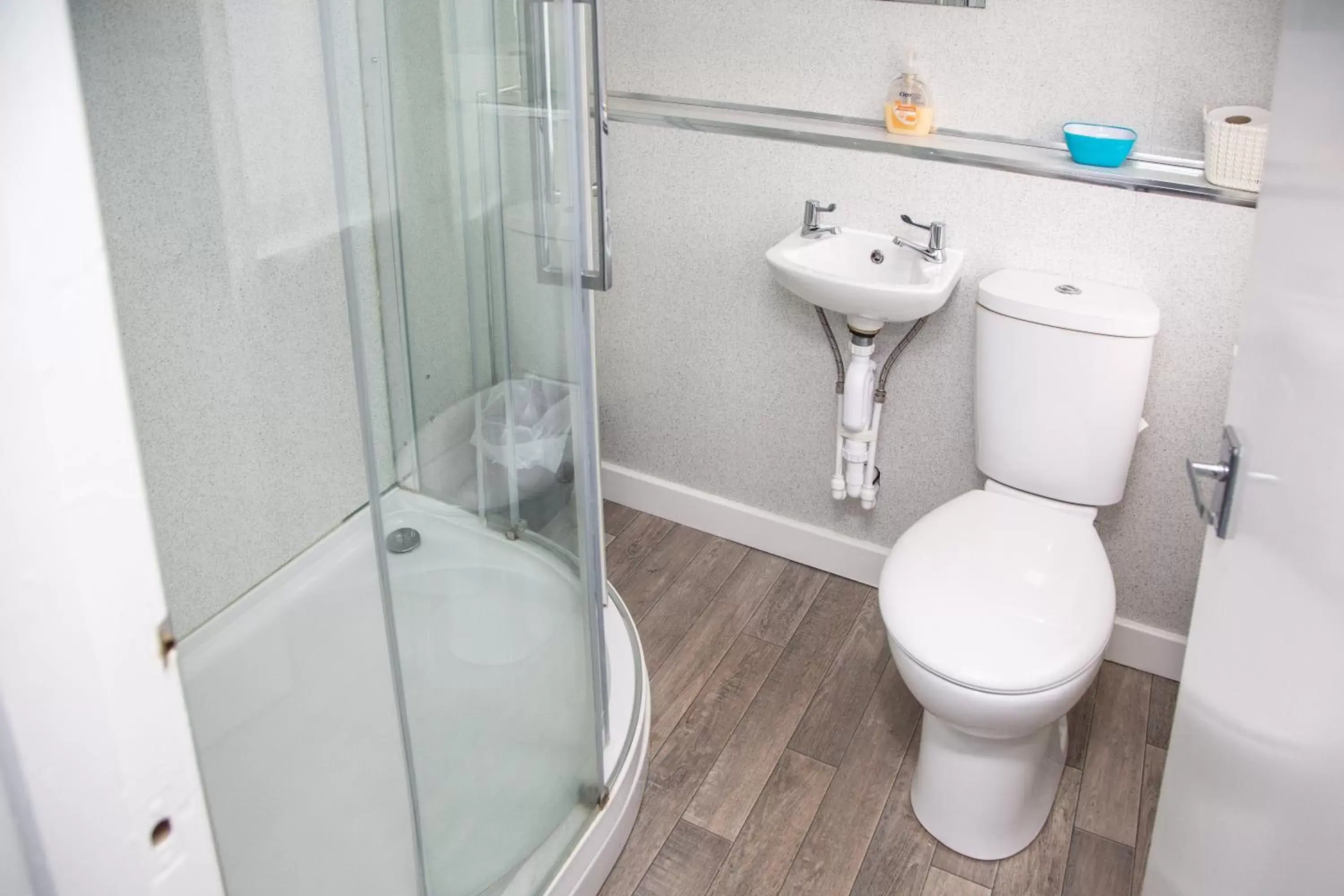 Double Room with Private Bathroom in Anglesey Arms Double Room with Private Bathroom in Anglesey Arms