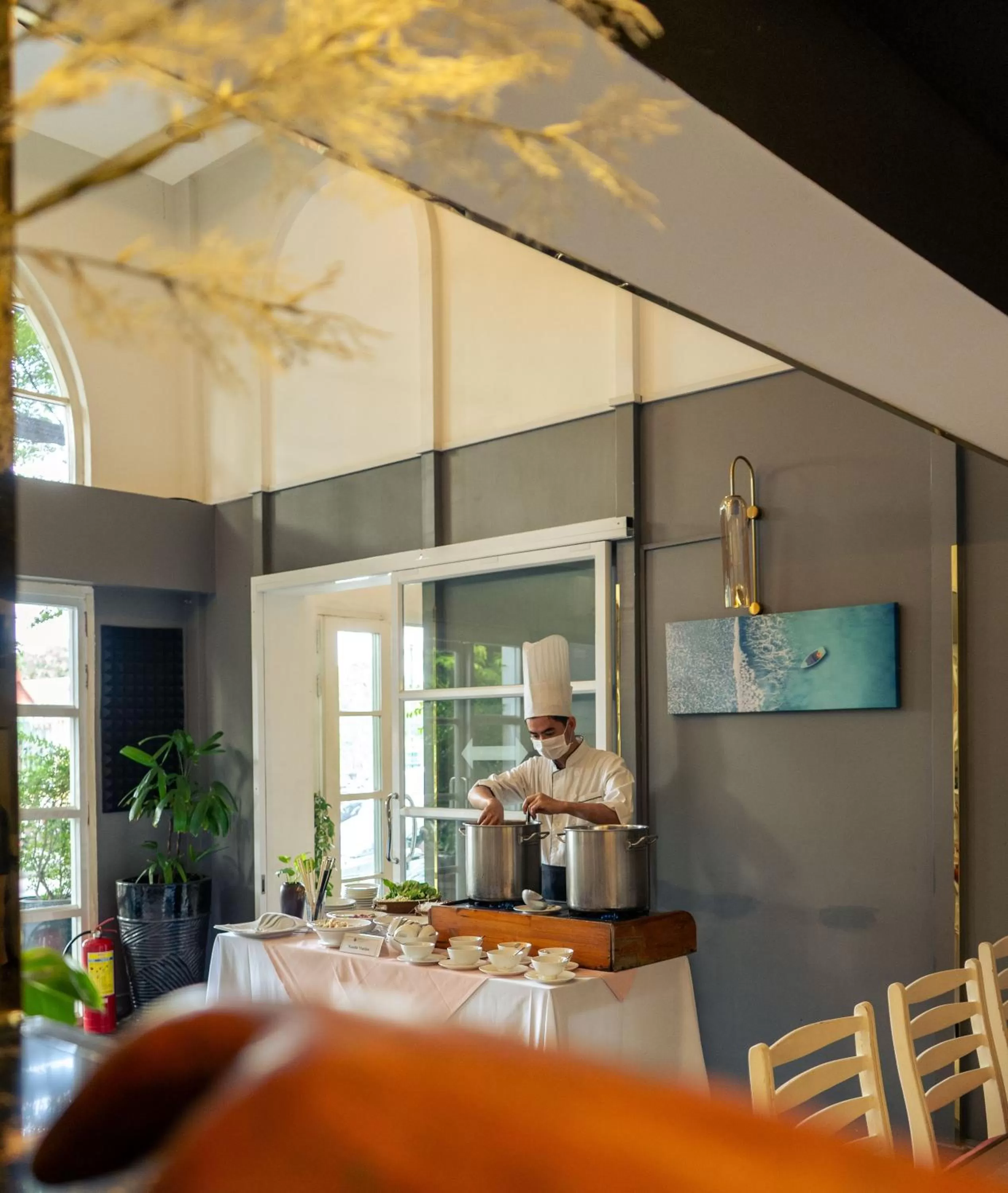 Restaurant/places to eat in The Frangipani Royal Palace Hotel