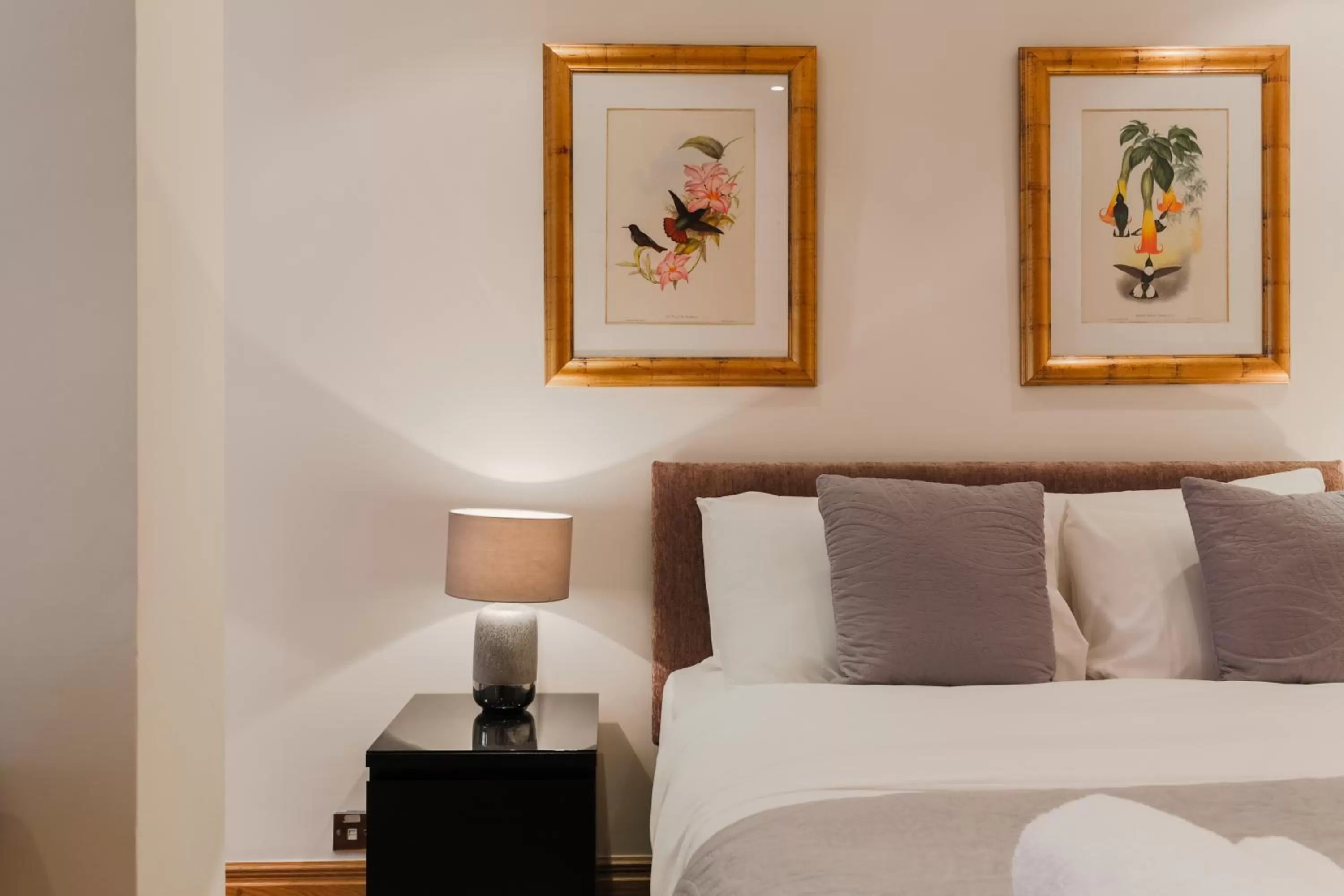 Decorative detail, Bed in Monument Apartments