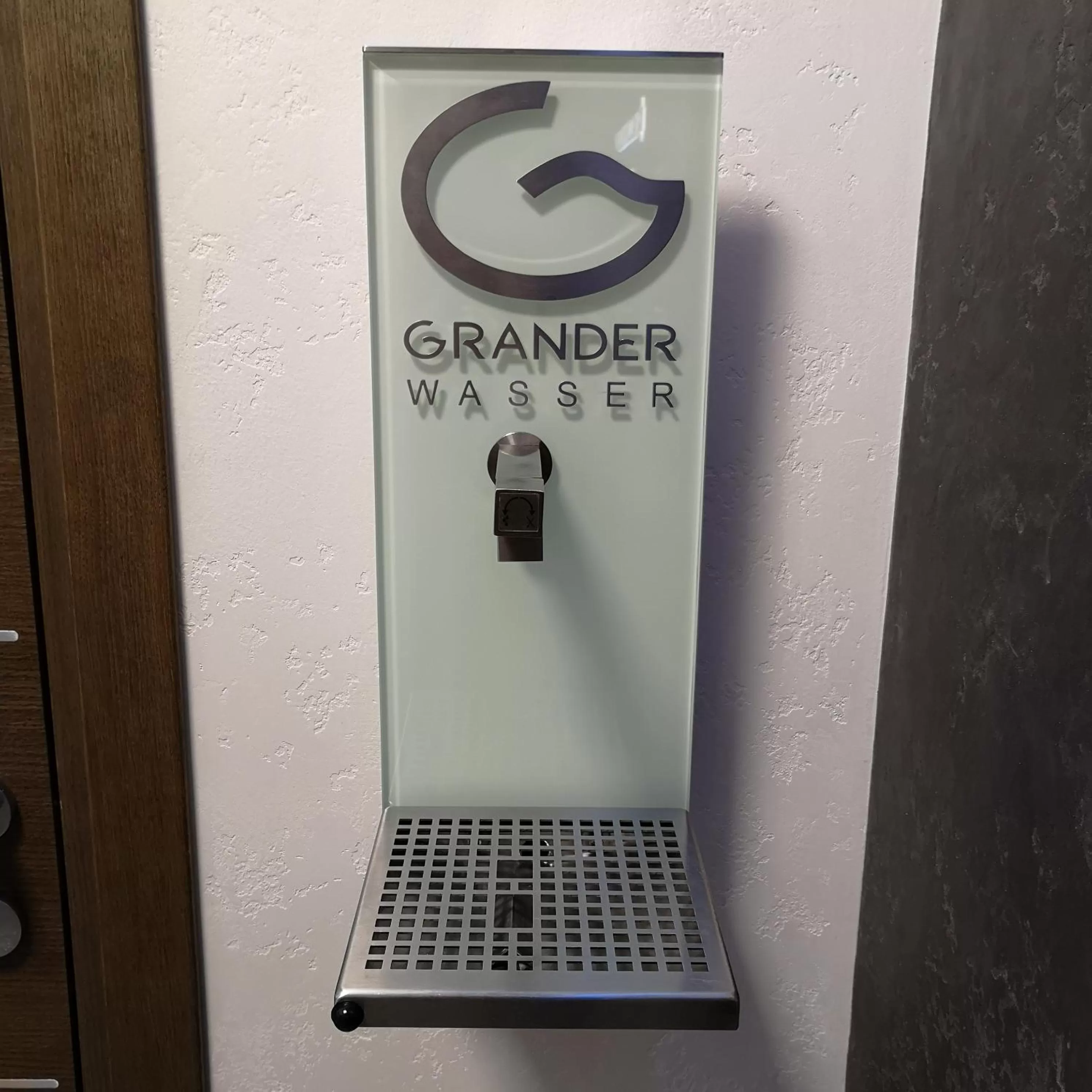 Logo/Certificate/Sign in ACCOMMODO192