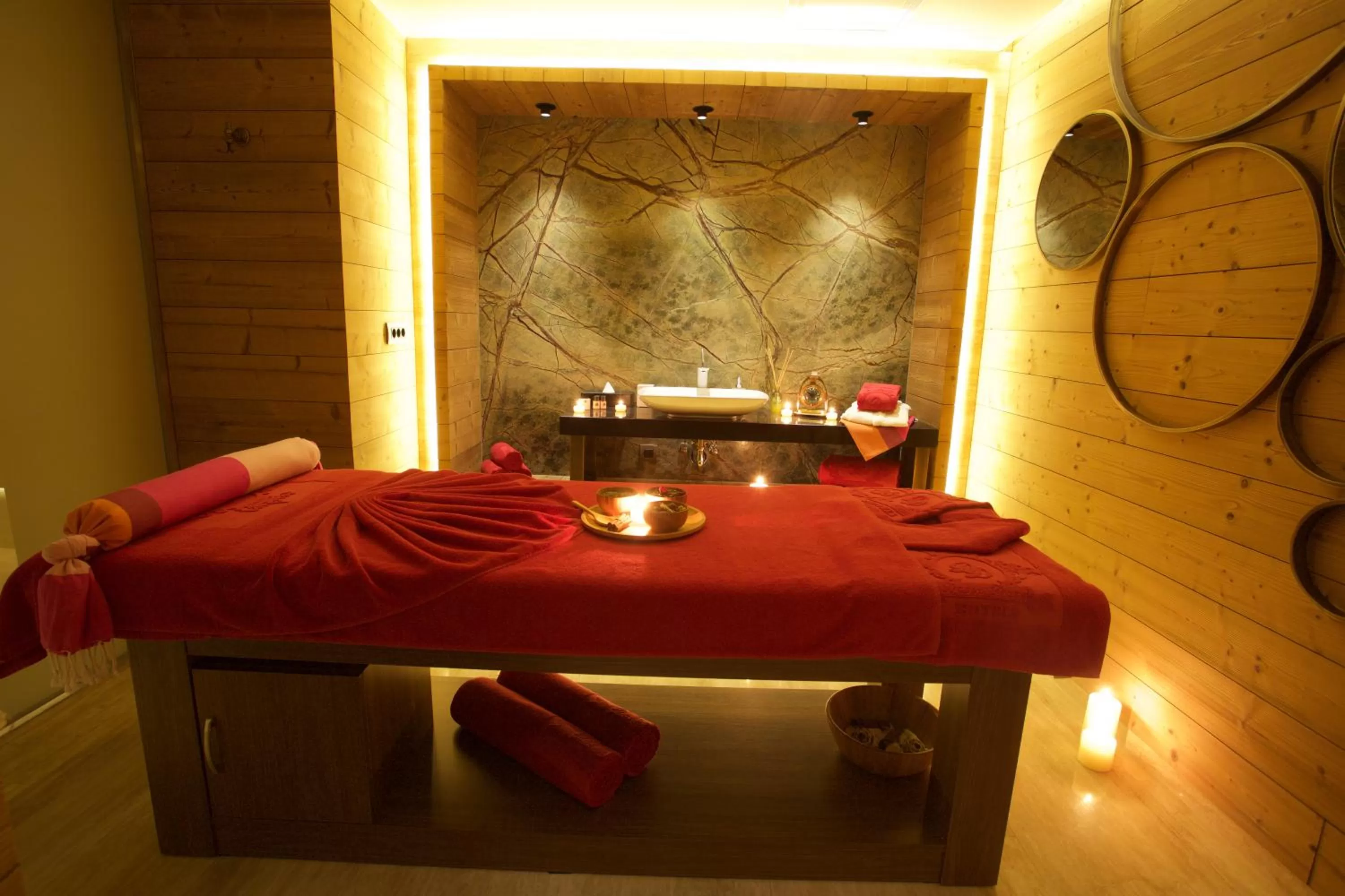 Spa and wellness centre/facilities in Dosso Dossi Hotels & SPA Downtown