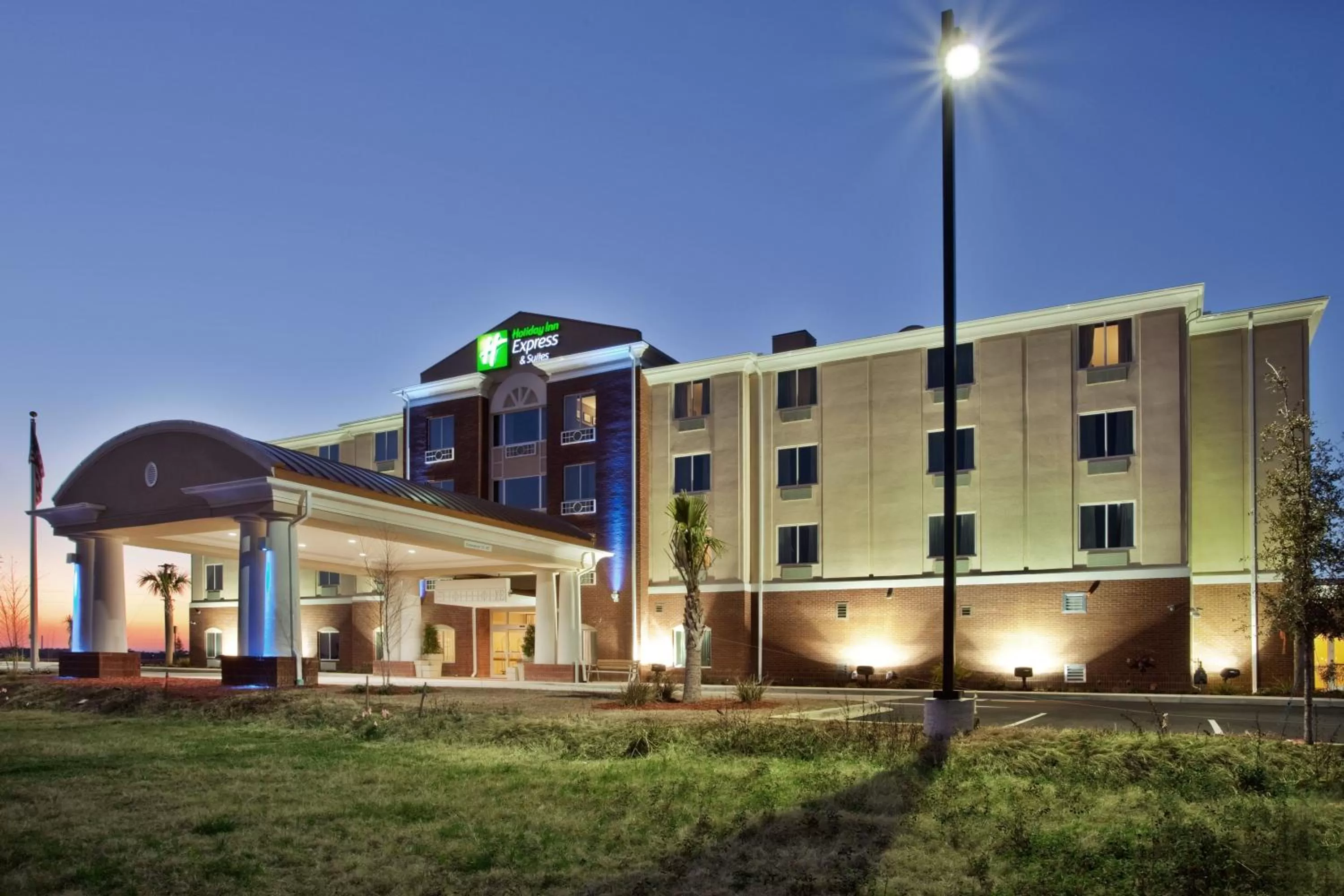 Property building in Holiday Inn Express & Suites Moultrie by IHG