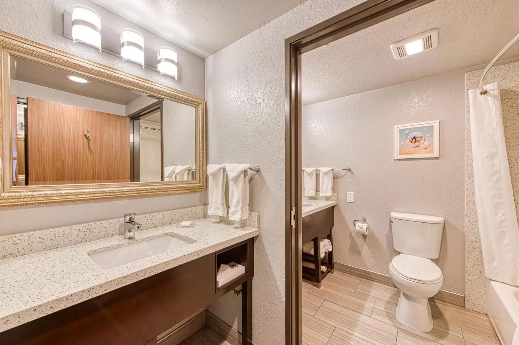 Shower in Amanzi Hotel, an Ascend Collection Hotel