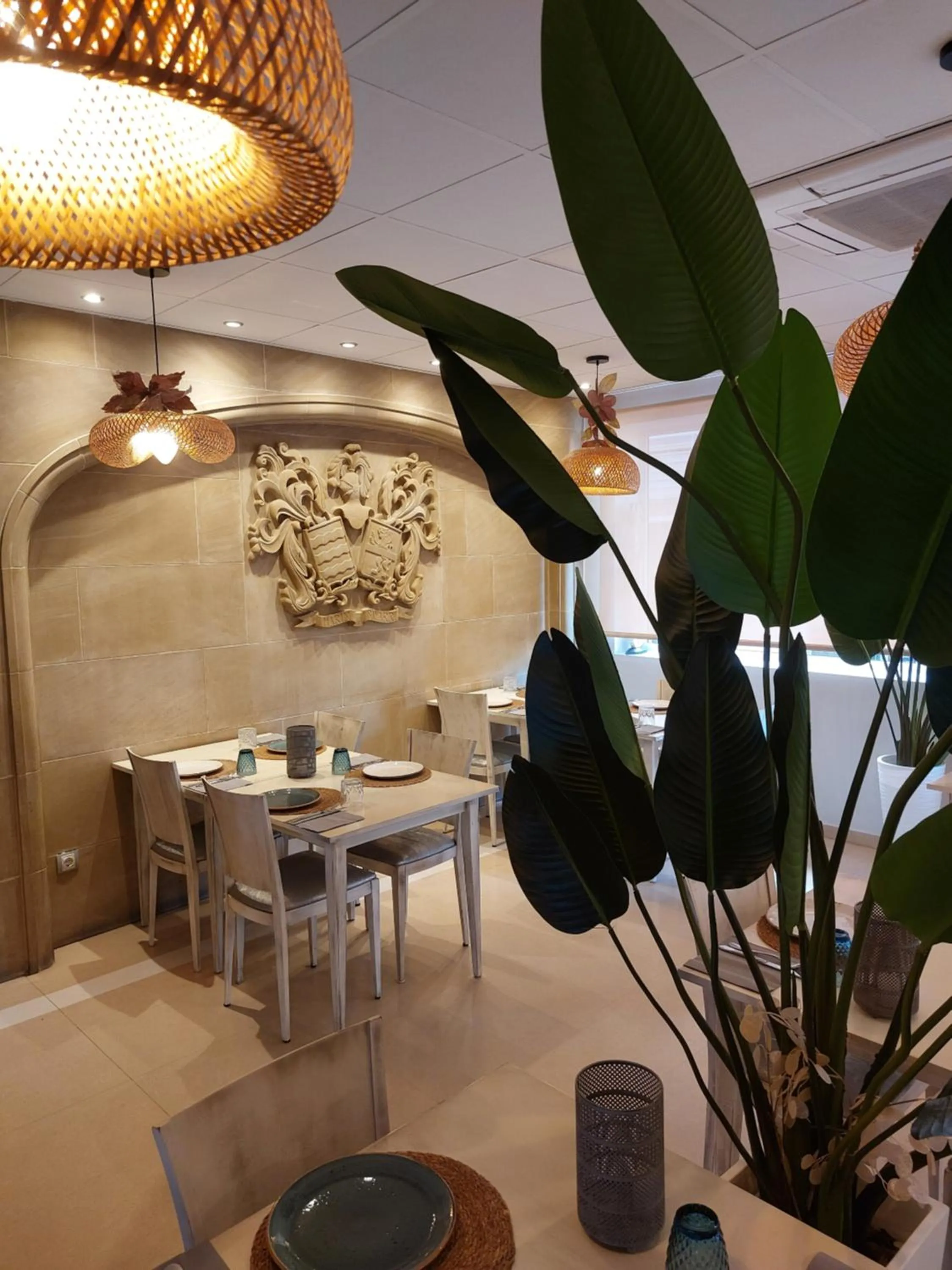 Restaurant/places to eat in Hotel Tio Pepe