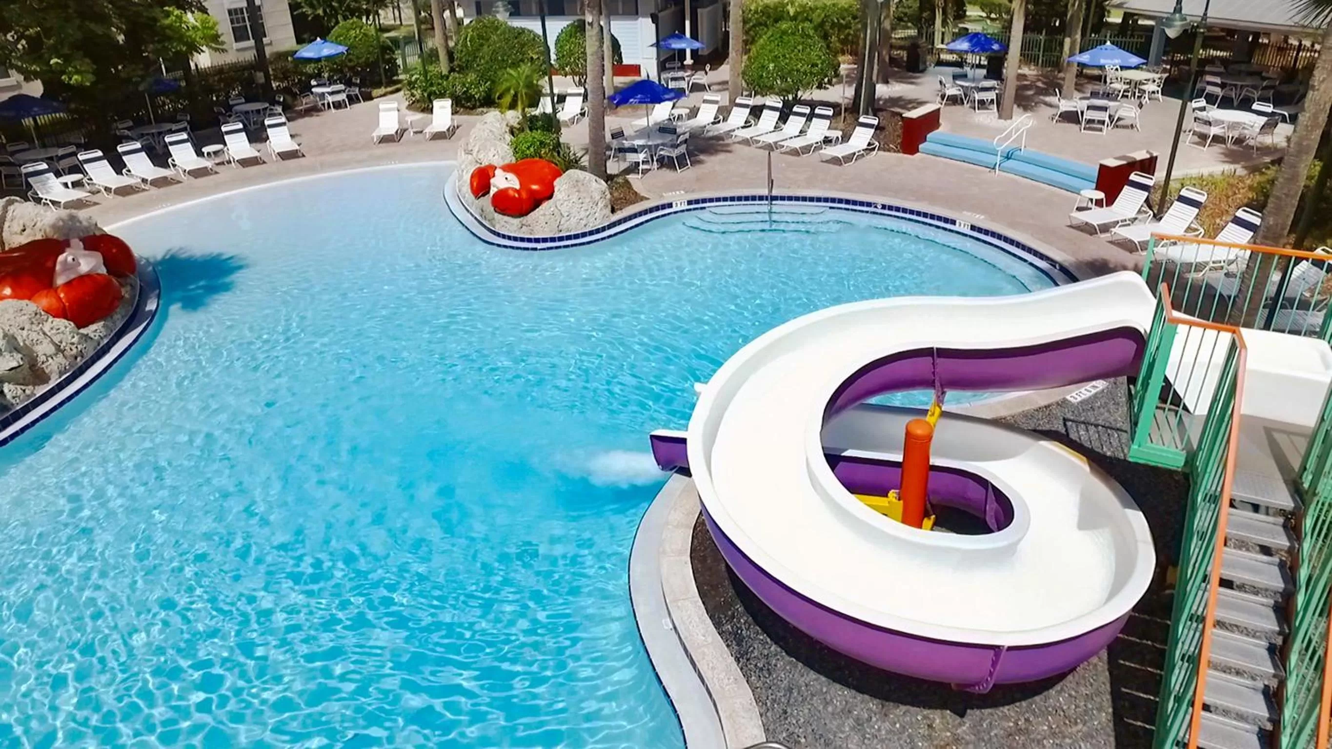 Swimming pool in Calypso Cay Vacation Villas