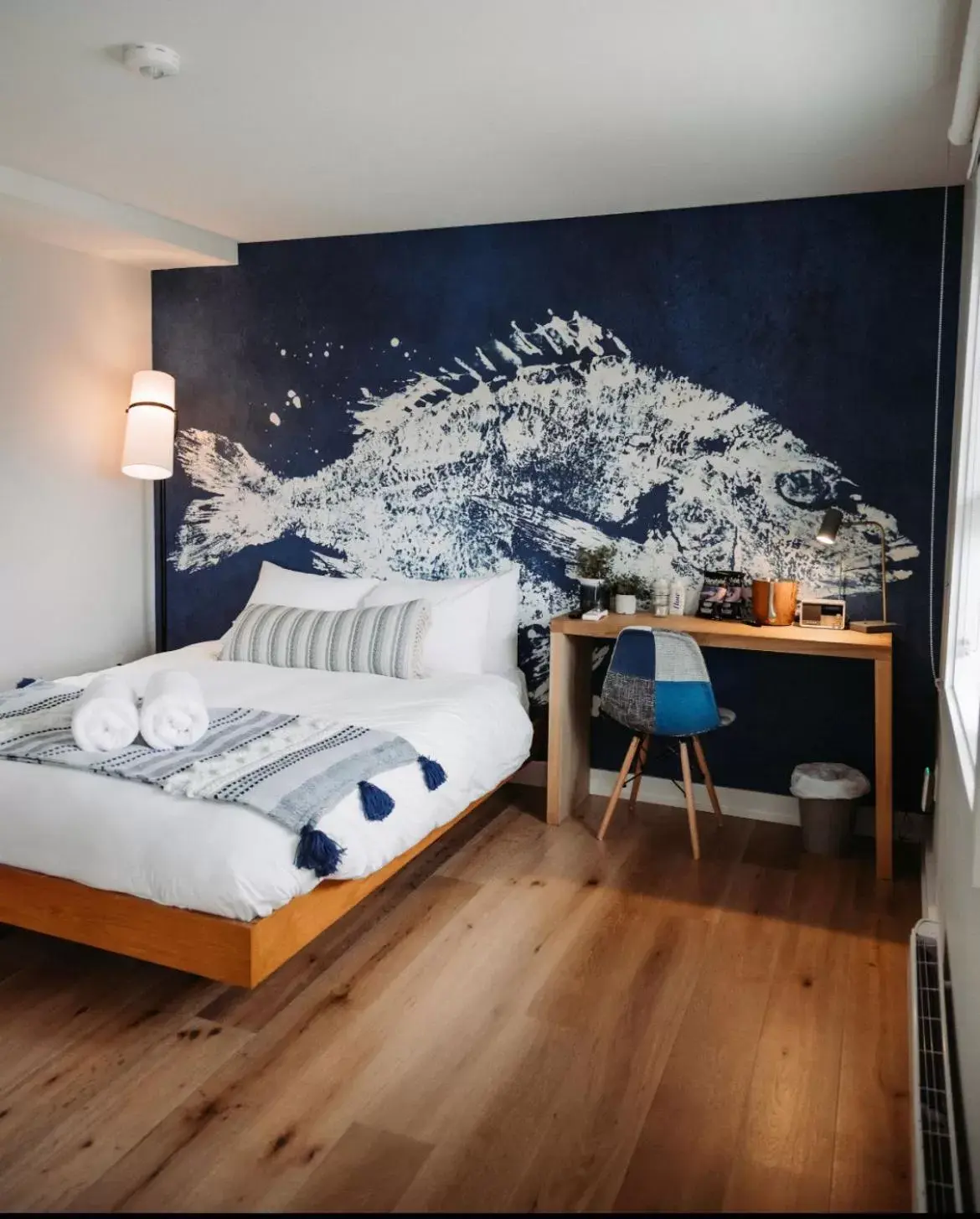 Queen Suite in Penny's Motel Queen Suite in Penny's Motel