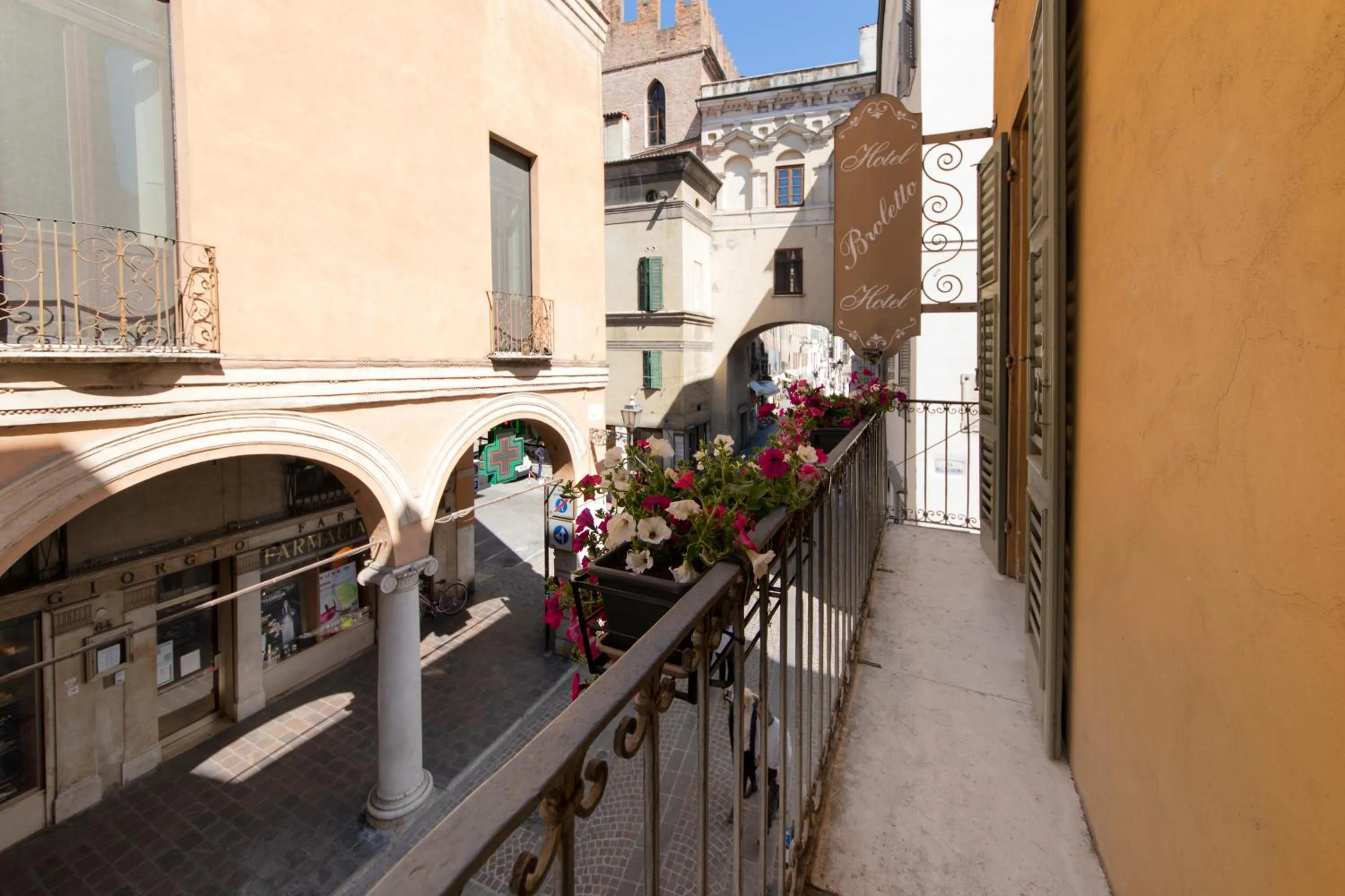 Balcony/Terrace in Hotel Broletto - Centro Storico