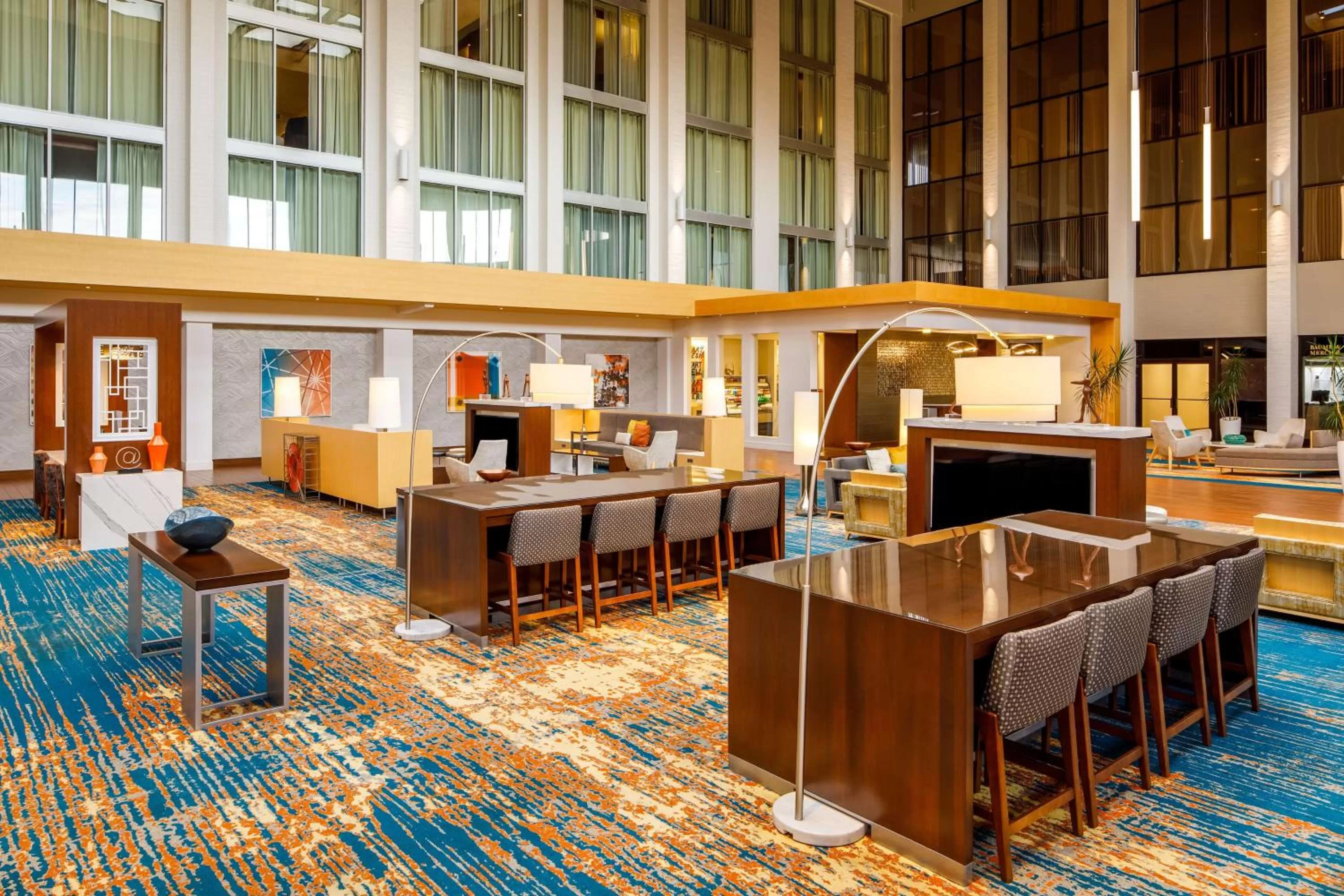 Lobby or reception in DoubleTree by Hilton Pittsburgh - Cranberry