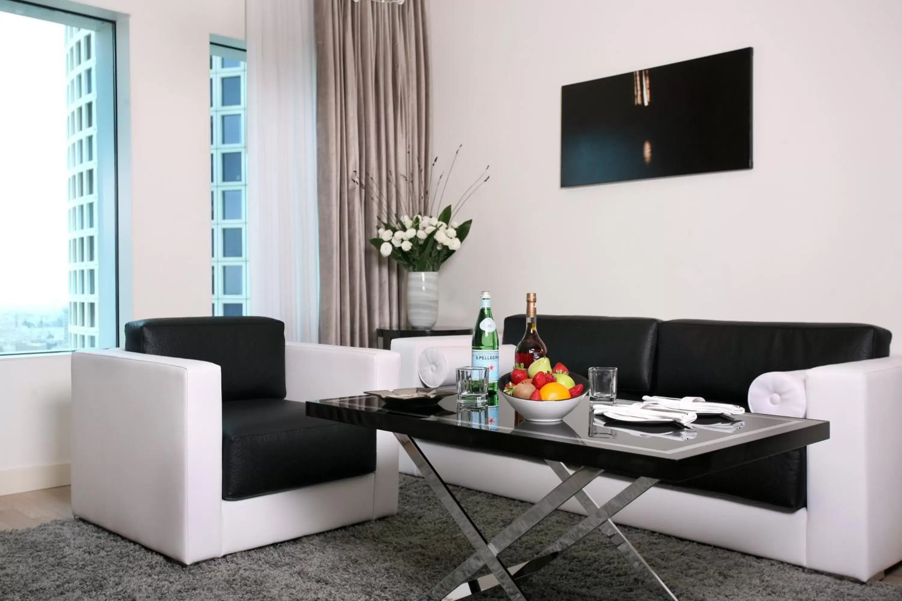 One-Bedroom Suite in Crowne Plaza Tel Aviv City Center by IHG One-Bedroom Suite in Crowne Plaza Tel Aviv City Center by IHG