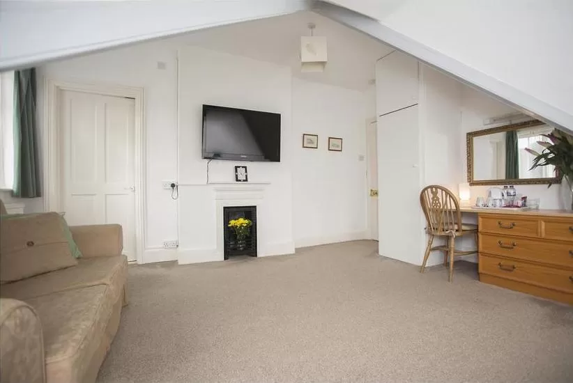 TV and multimedia in Sunnycroft