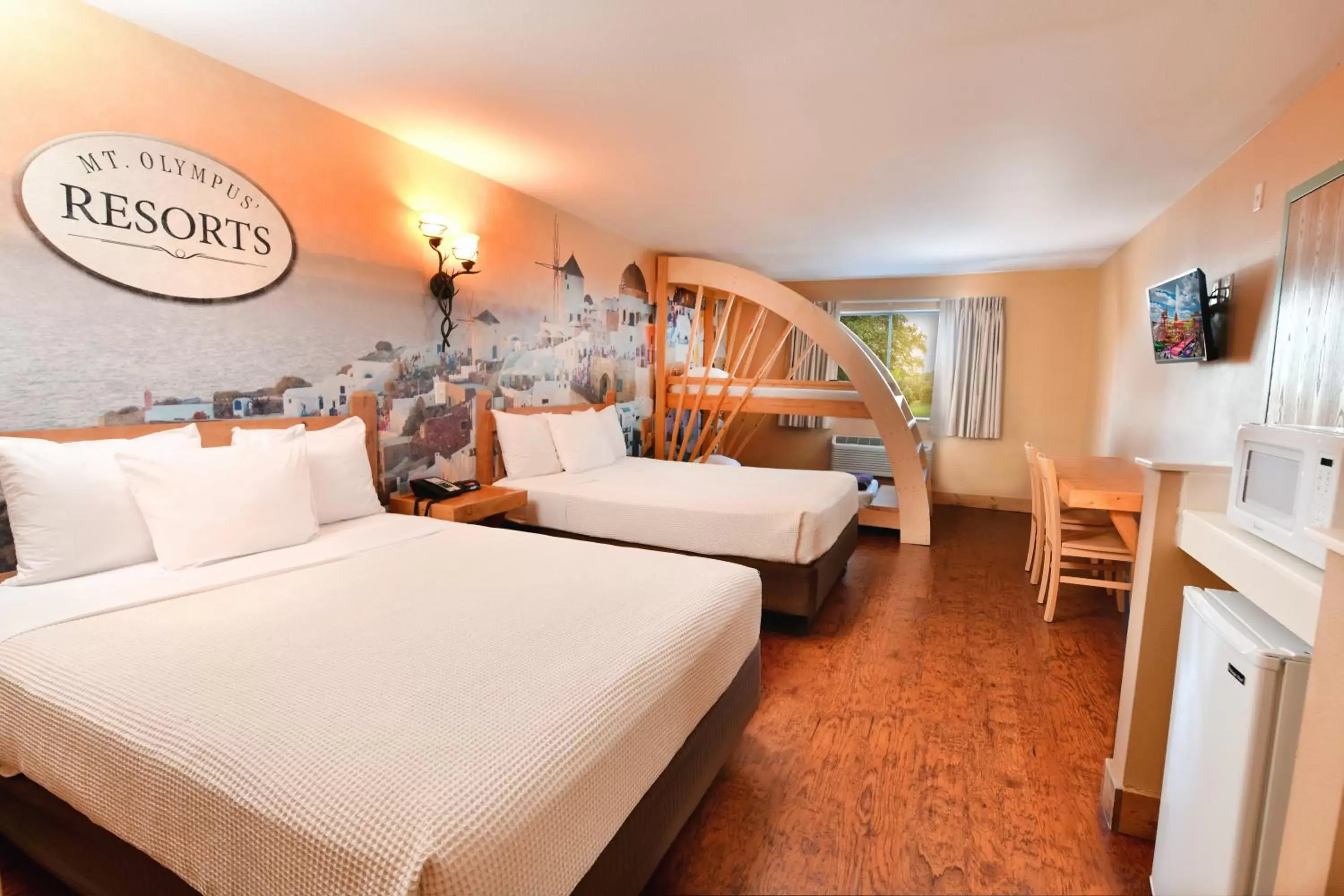 Resort Room 3 Queens with Bunk in MT. OLYMPUS WATER PARK AND THEME PARK RESORT Resort Room 3 Queens with Bunk in MT. OLYMPUS WATER PARK AND THEME PARK RESORT