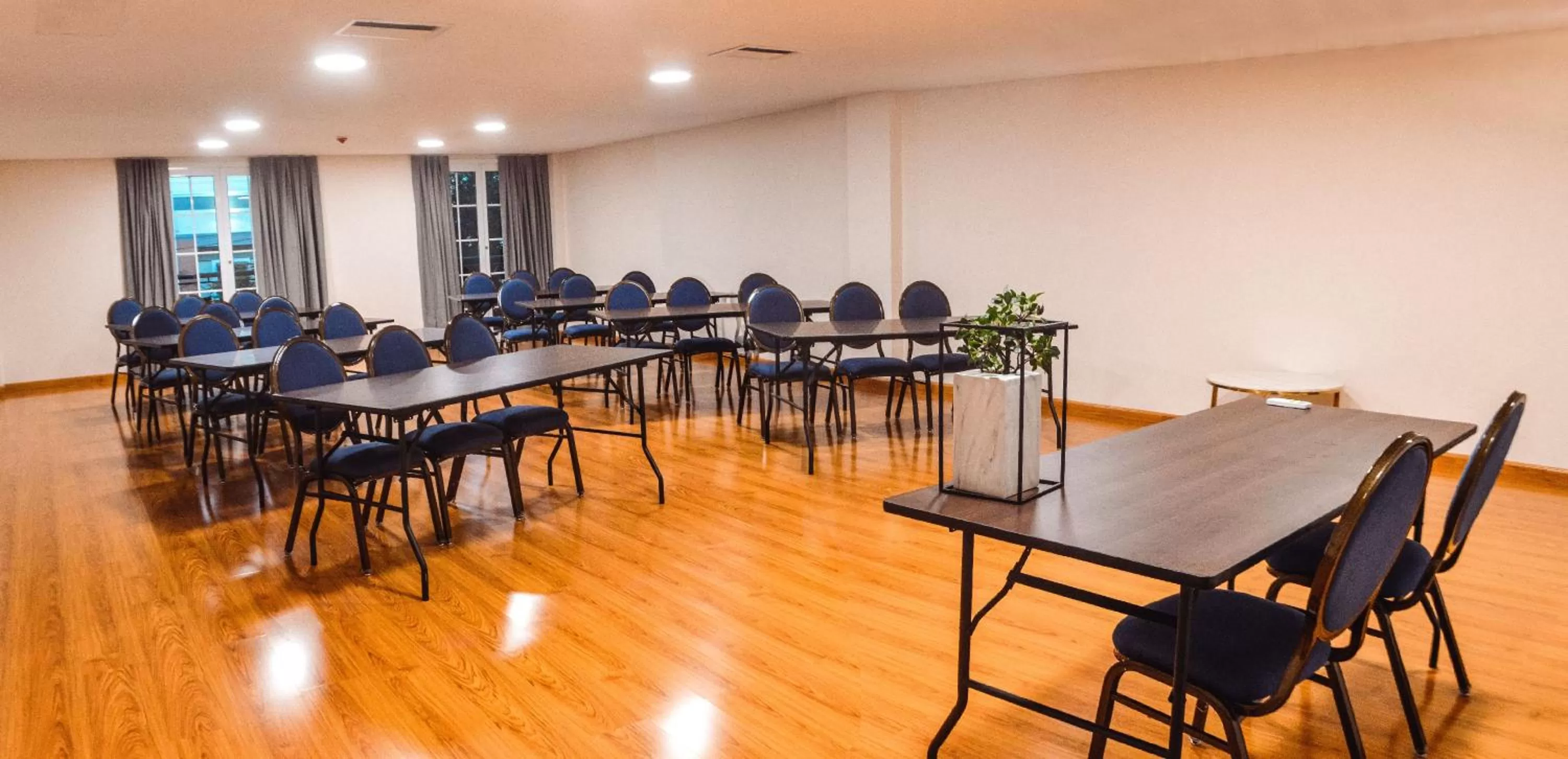 Business facilities in Bisinii Boutique Hotel