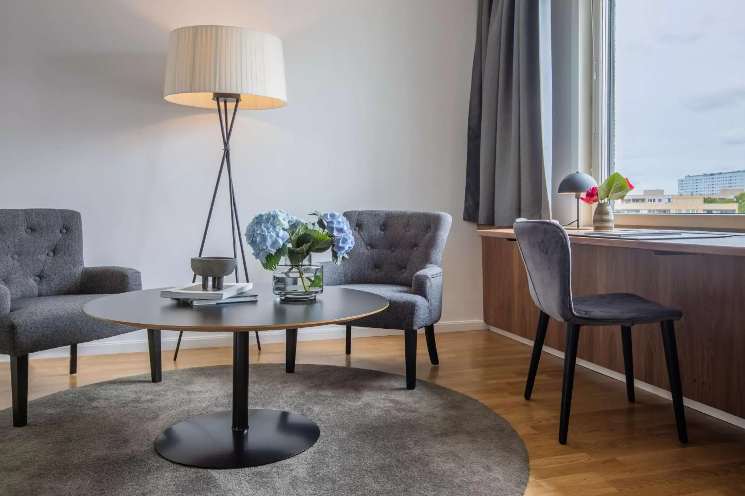 Suite in Park Inn by Radisson Solna Suite in Park Inn by Radisson Solna