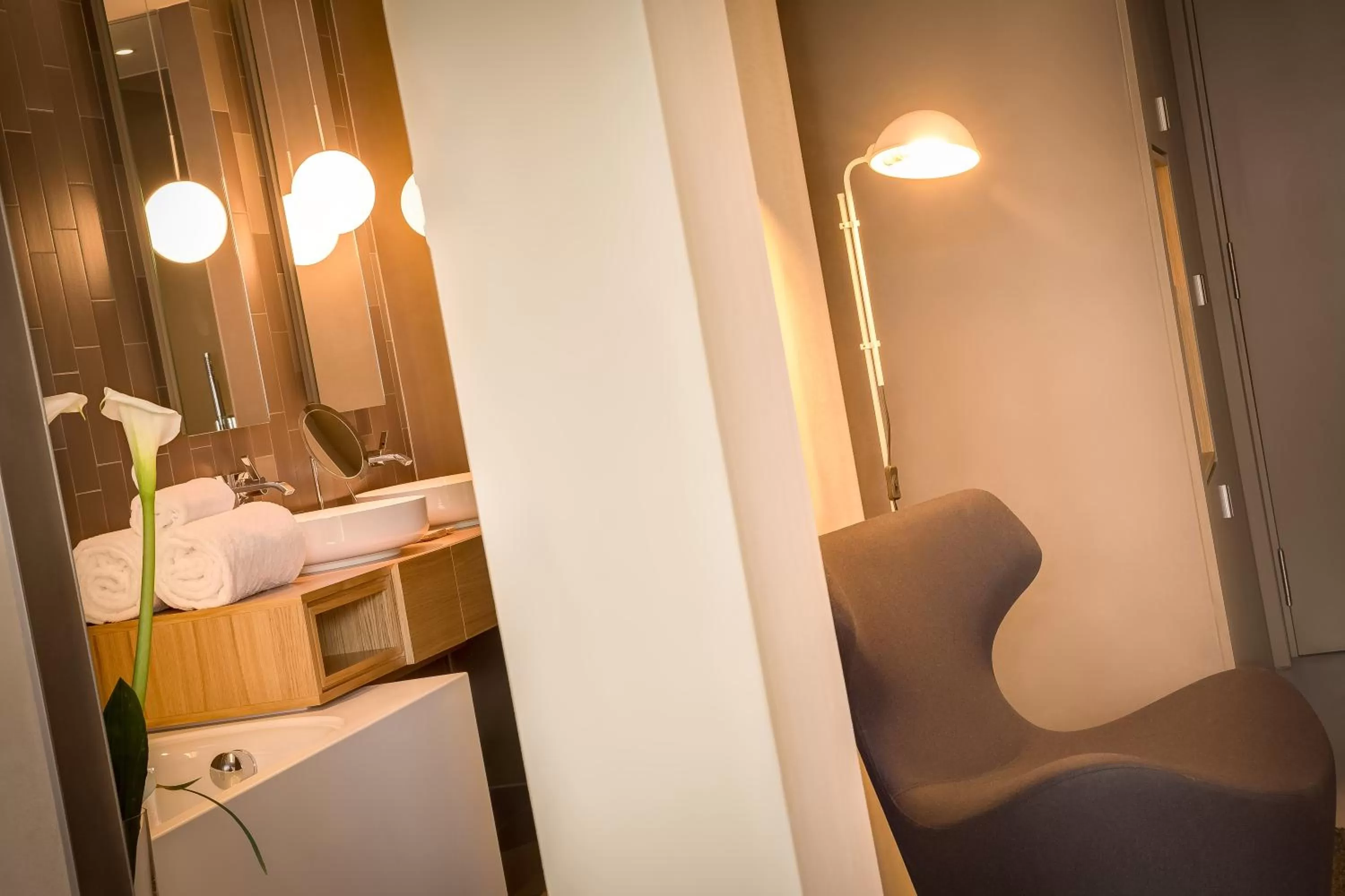 Bathroom, Bed in Ohla Eixample