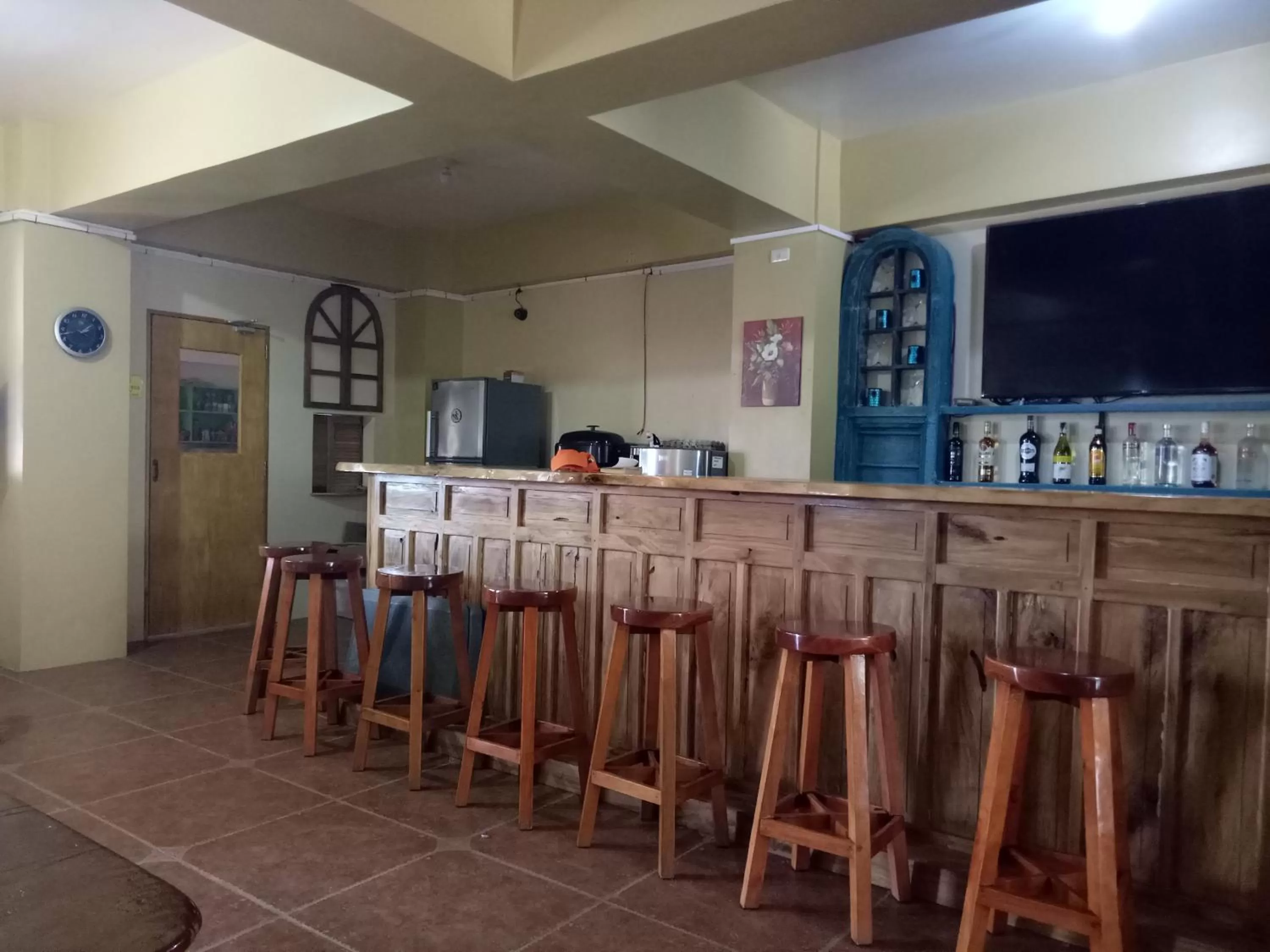 Property building in SmallFry's Beach Resort