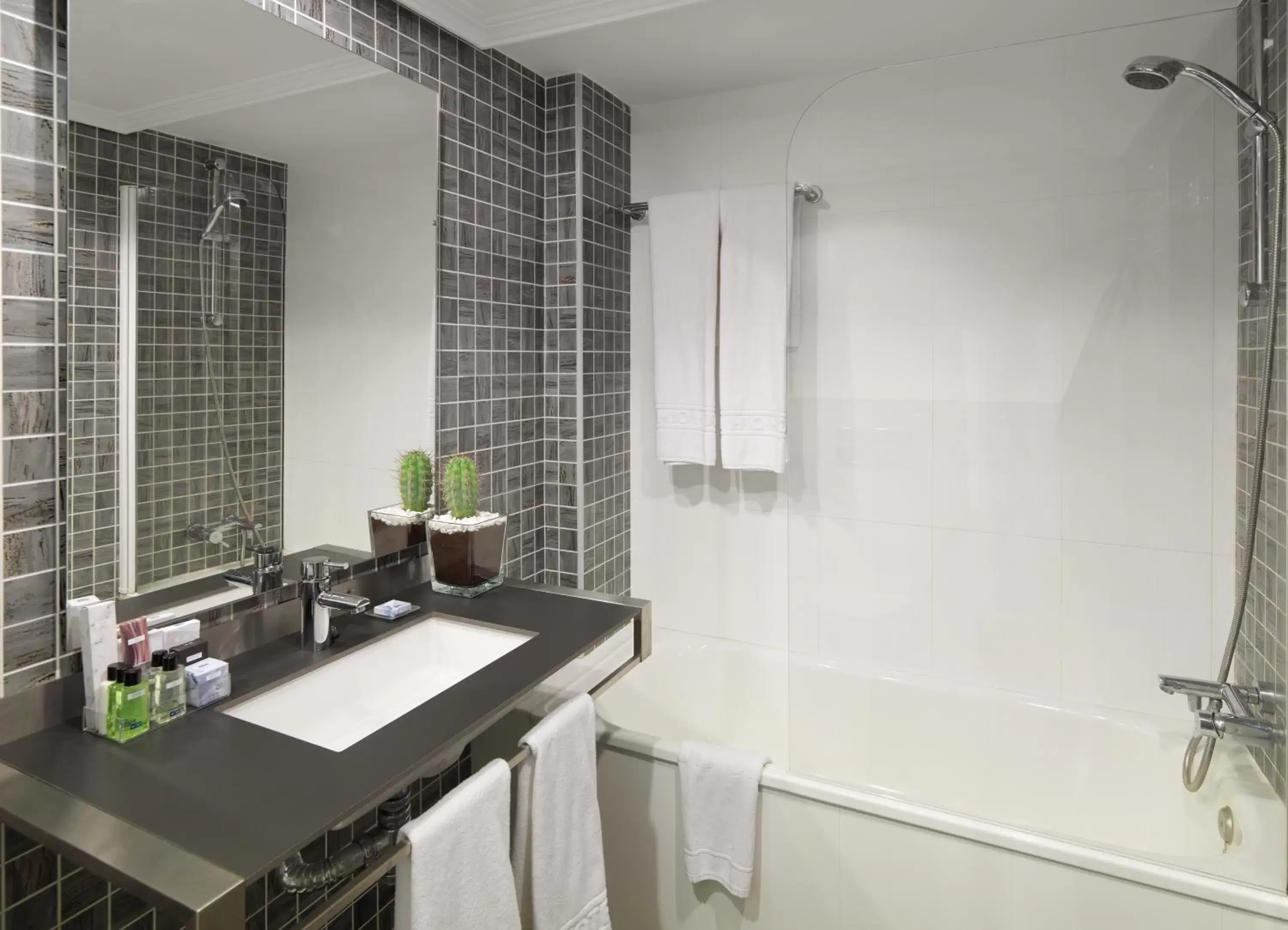 Superior Triple Room (3 Adults) in H10 Lanzarote Princess Superior Triple Room (3 Adults) in H10 Lanzarote Princess