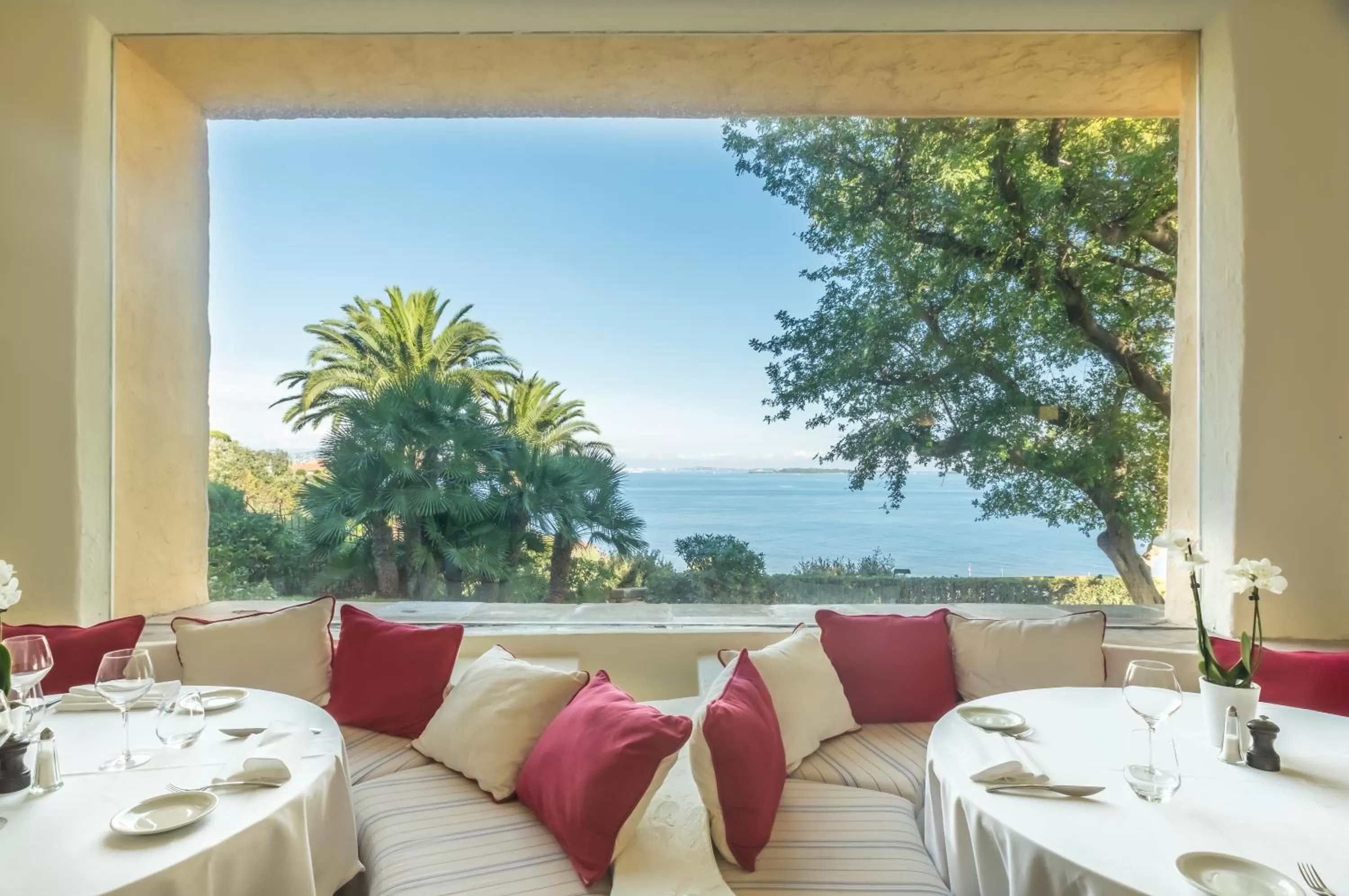 Restaurant/places to eat in Hôtel Club Port La Galère