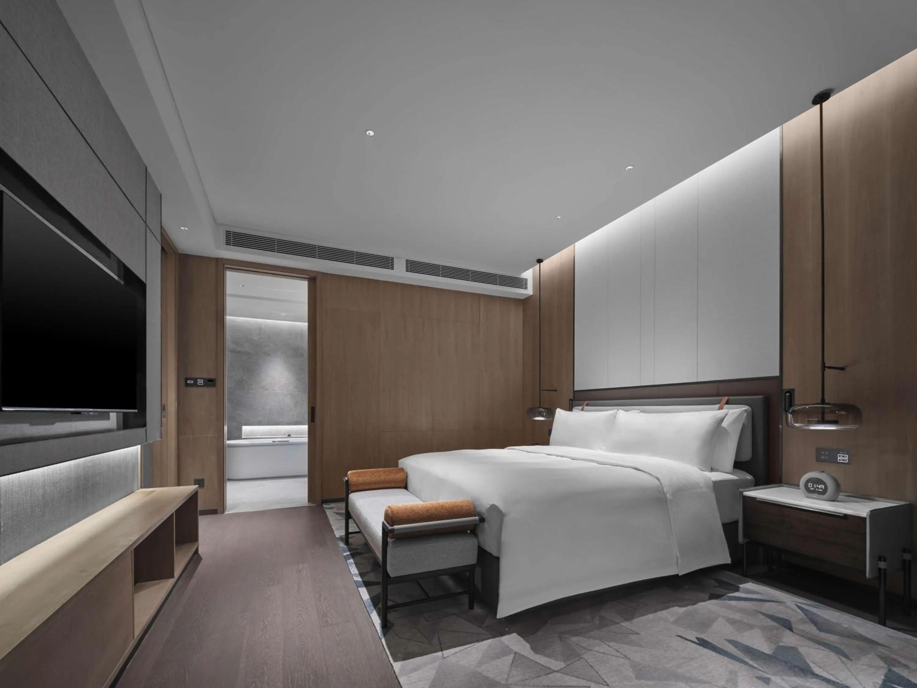 Bed in Doubletree By Hilton Rugao