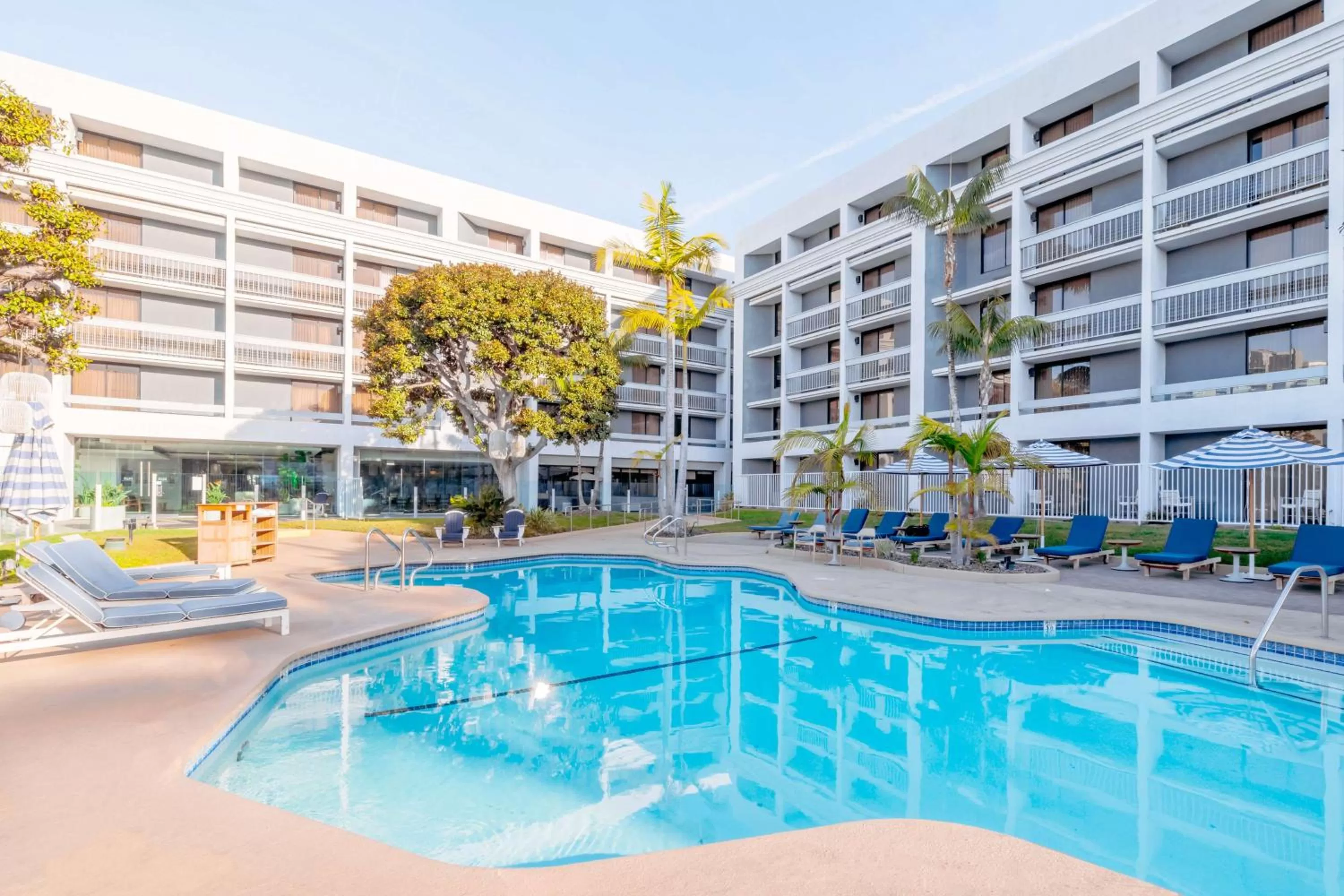 Hotel MDR Marina del Rey- a DoubleTree by Hilton