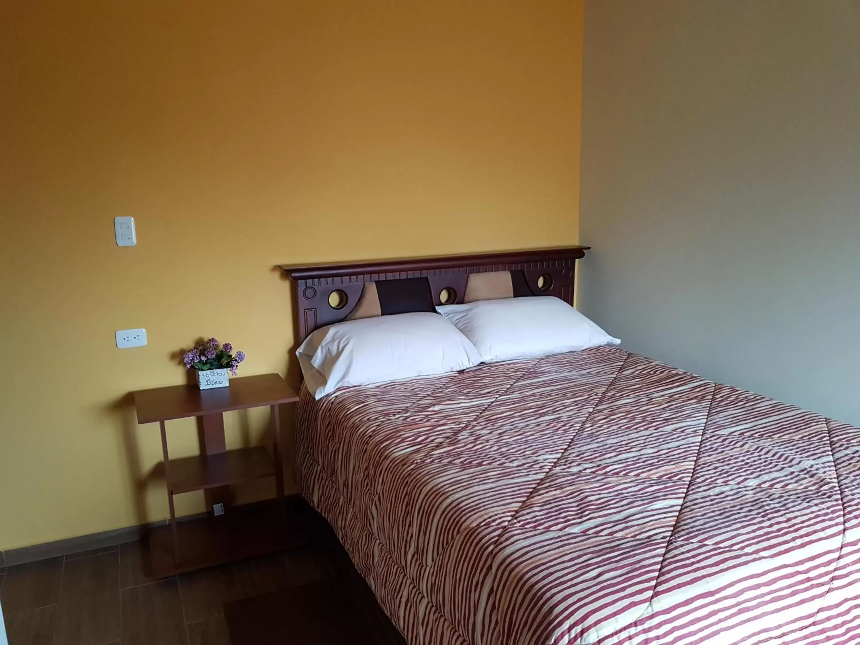 Double Room with Private Bathroom in Casa del Montañero Double Room with Private Bathroom in Casa del Montañero