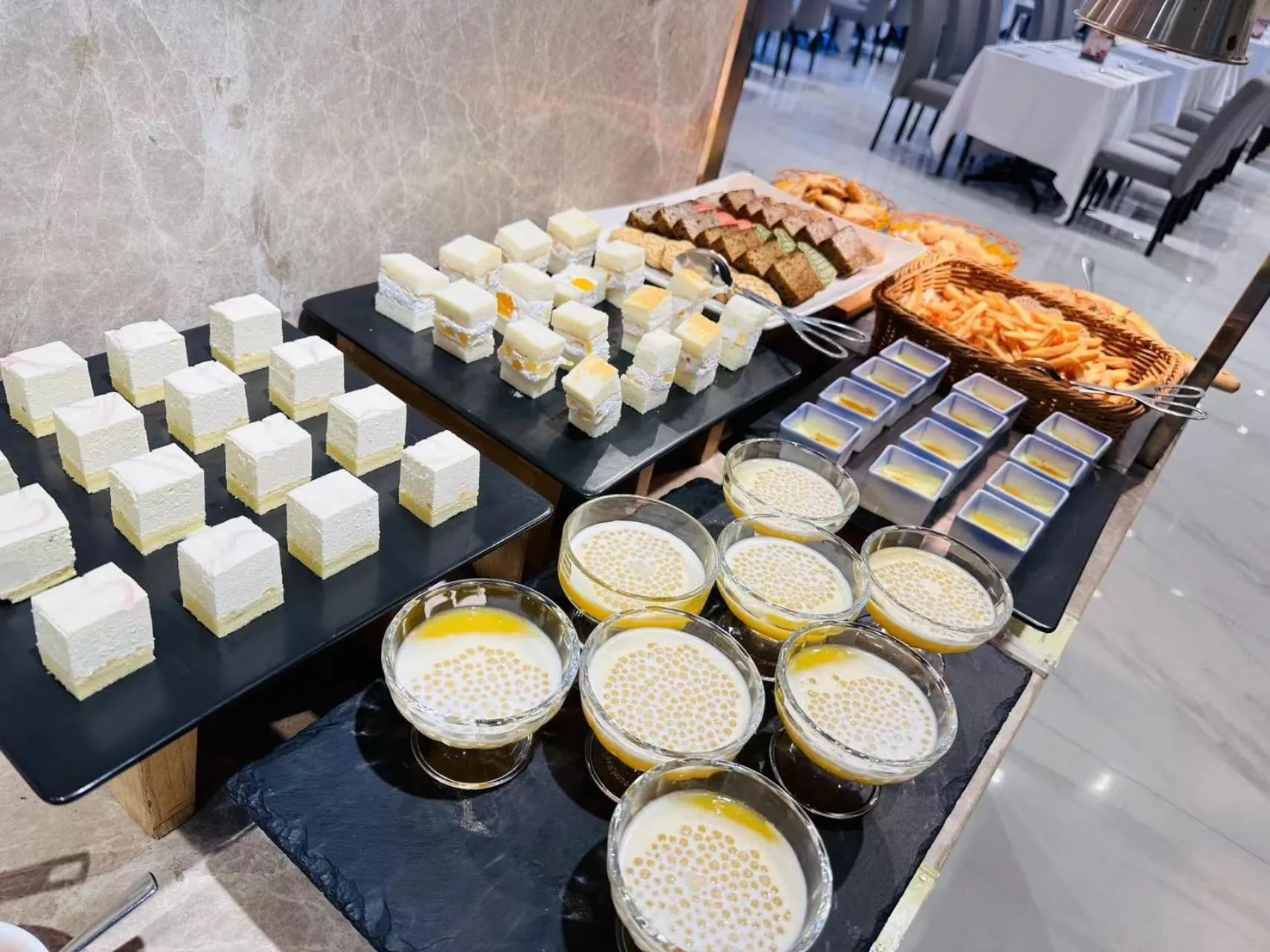 Food and drinks in Bridal Tea House Hotel