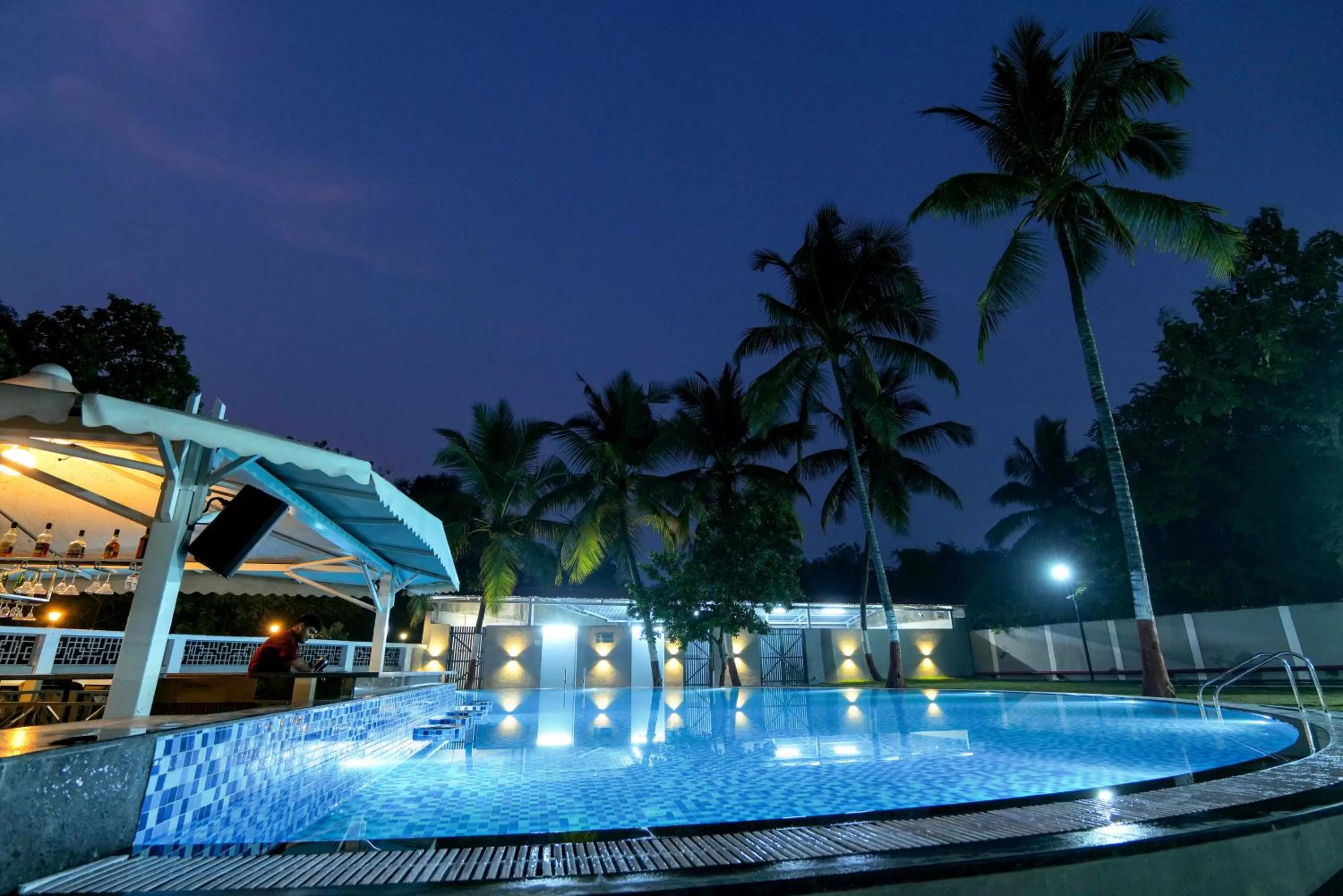 Swimming pool in Gold Beach Villa