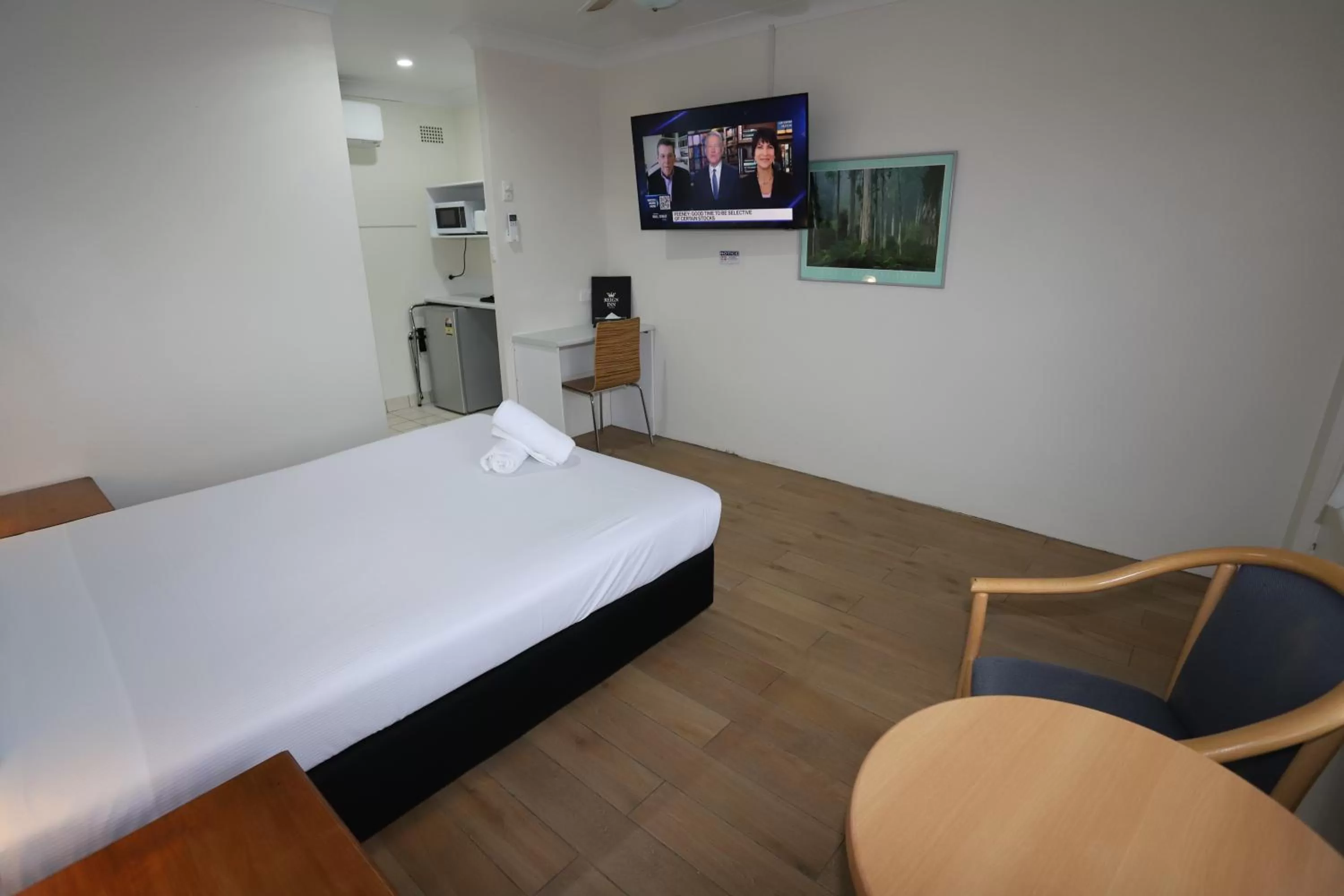 Bed in Reign Inn Newcastle