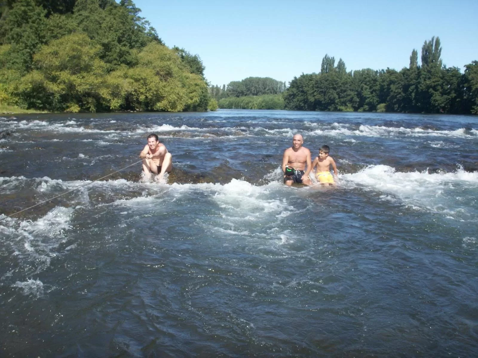 Table tennis in Coyunche Cabañas y Camping Laja & San Rosendo