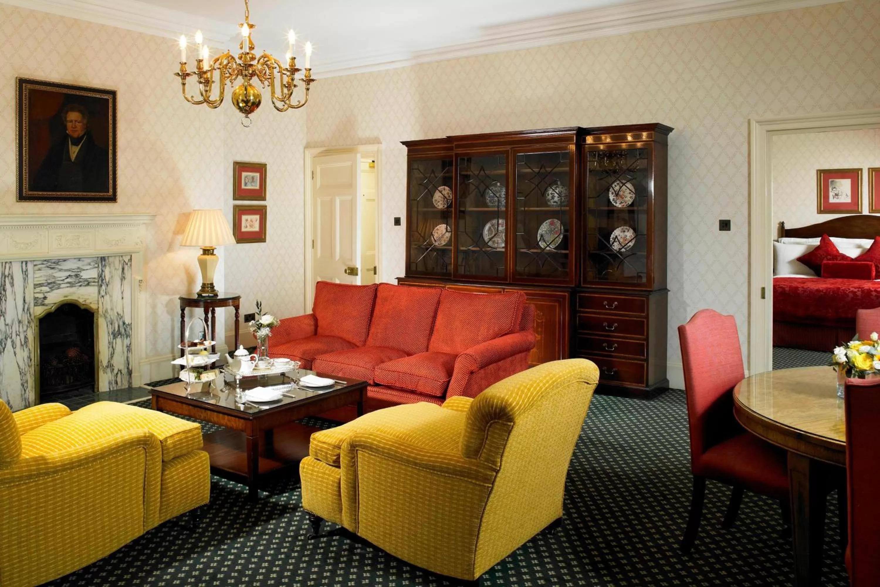 Photo of the whole room, Bed in Hanbury Manor Marriott Hotel & Country Club