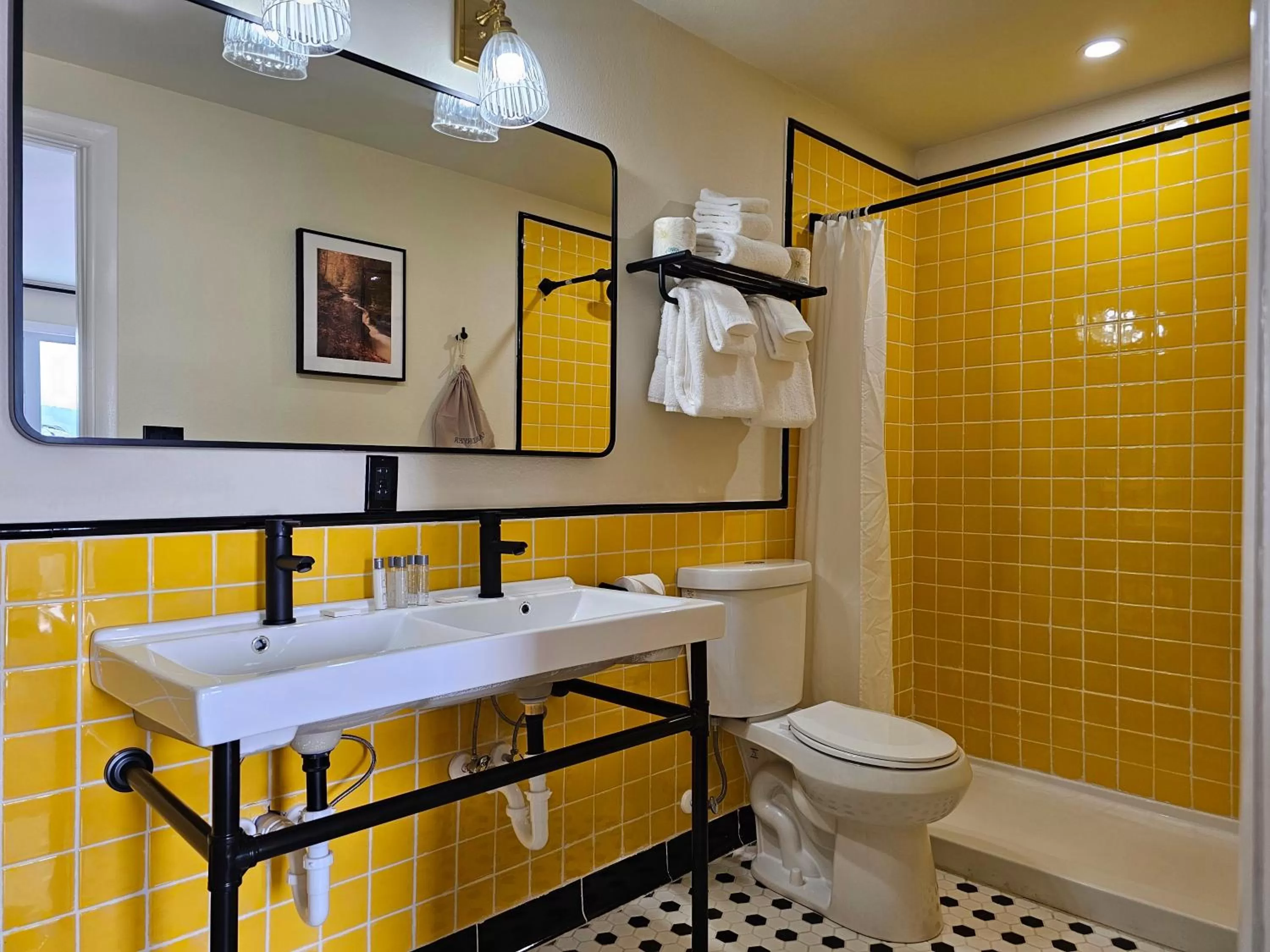 Bathroom in The Hotel Laurel at Seneca