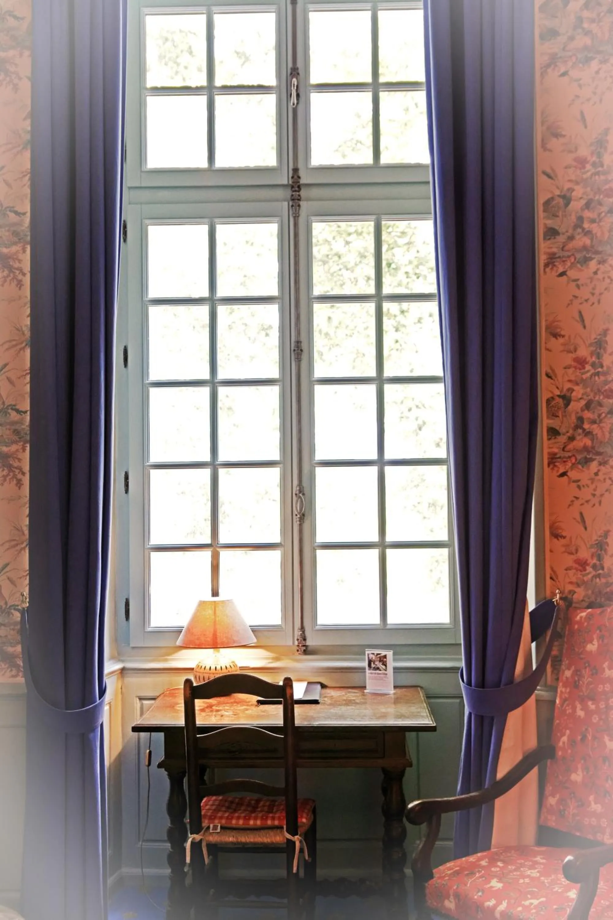 Seating area in Grand Hôtel de l'Abbaye