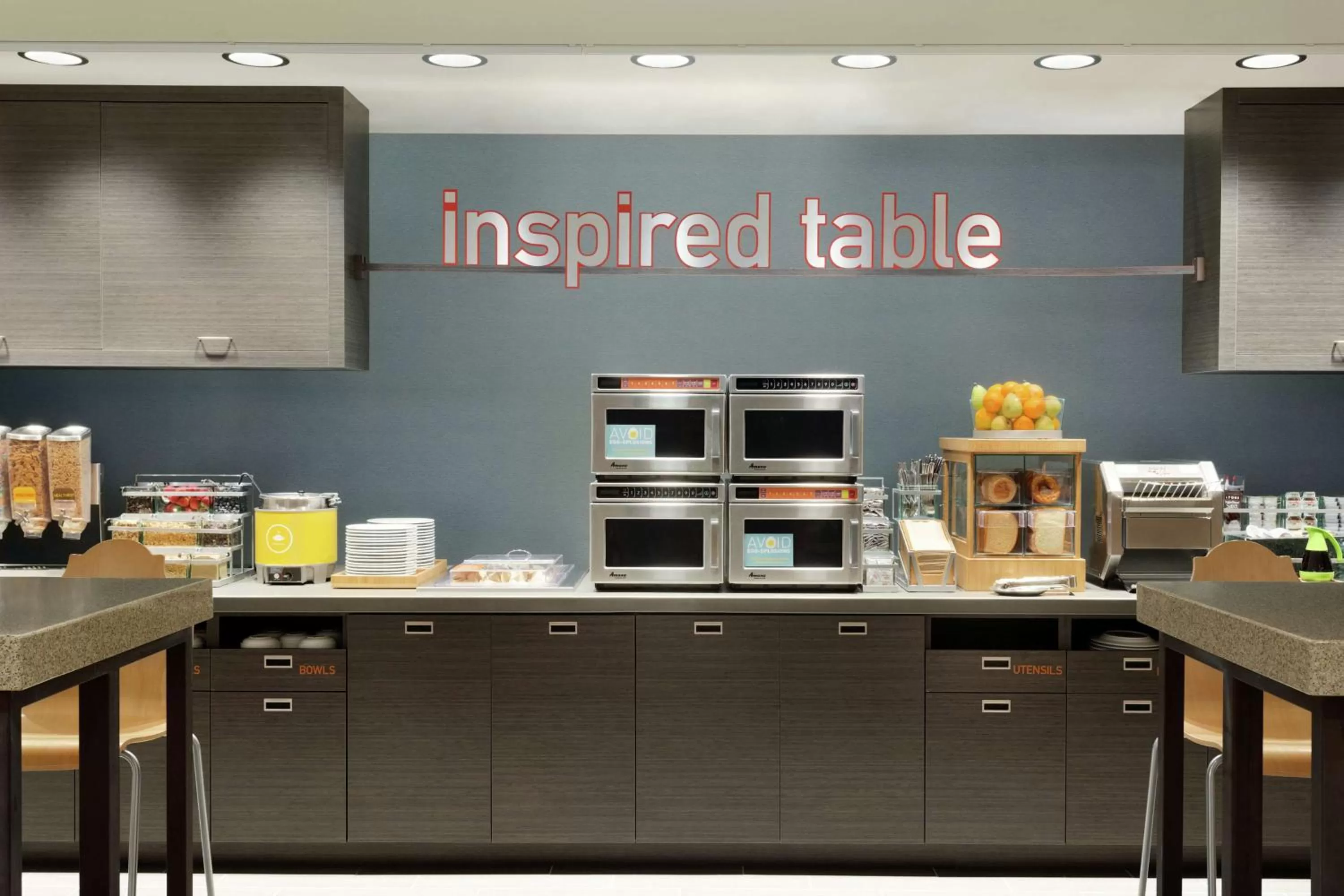 Dining area in Home2 Suites By Hilton Richland