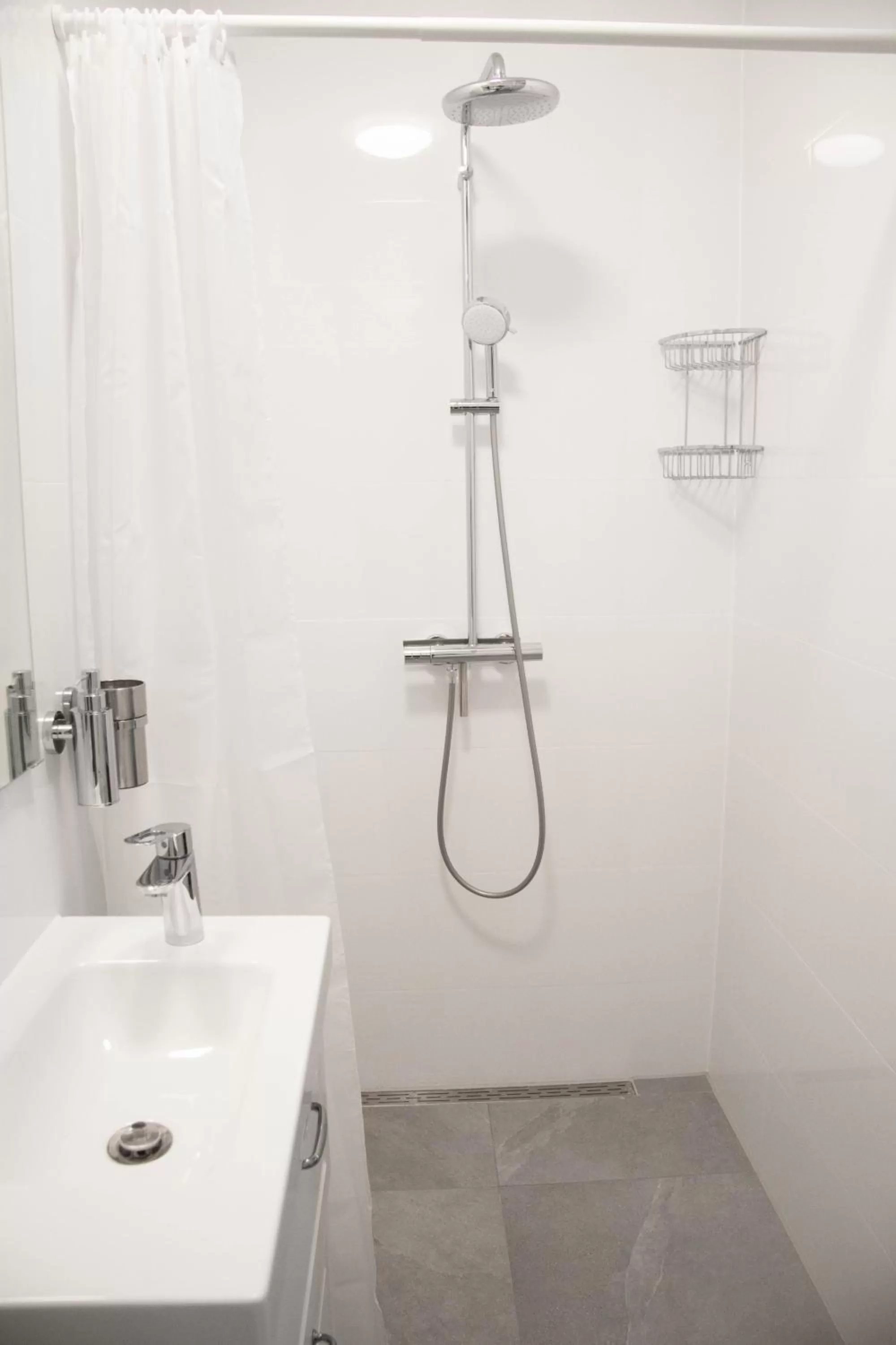 Bathroom in B&B Mondriaan