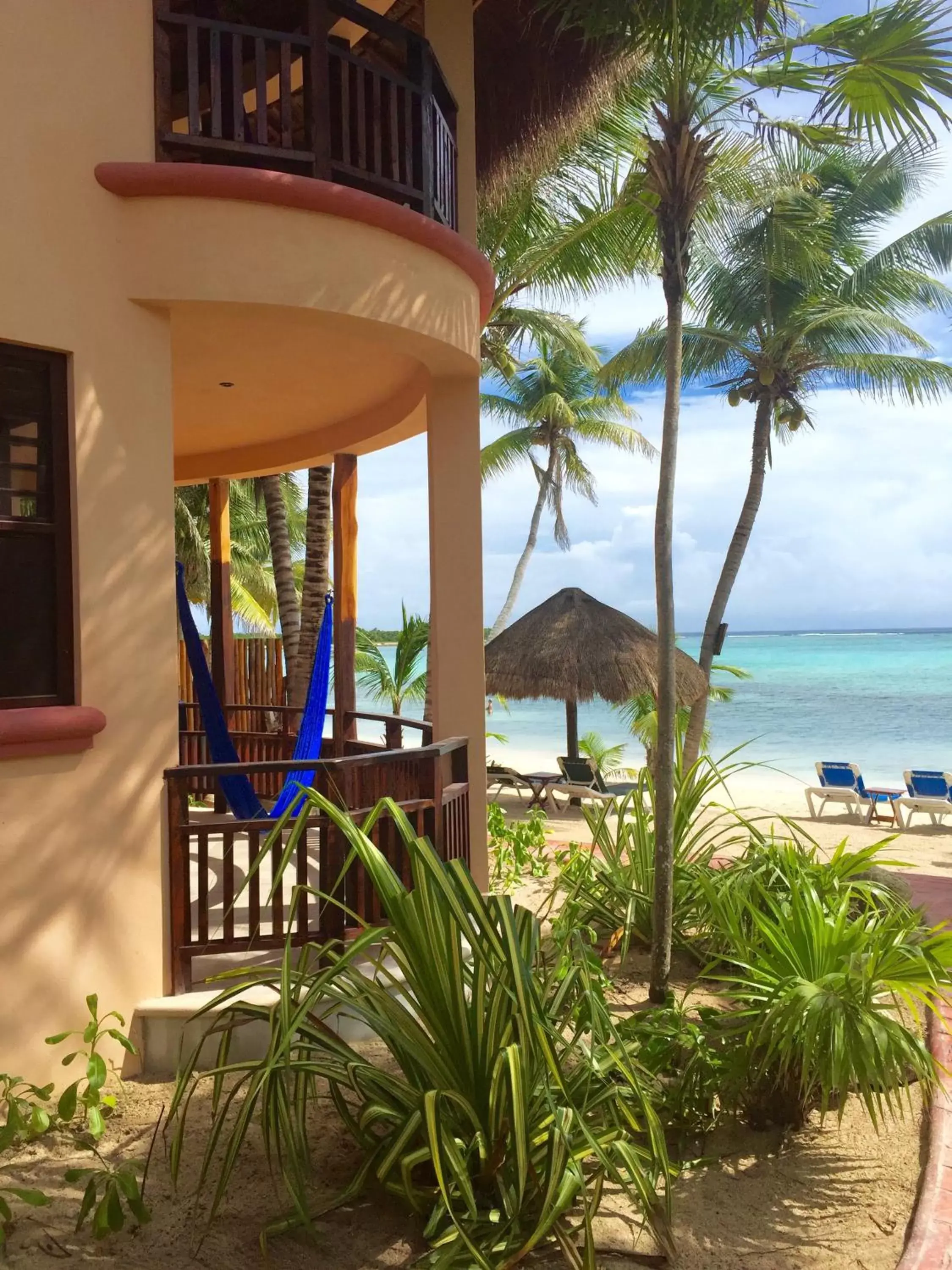 Bungalow - Beach Front in Nah Uxibal Villa and Casitas Bungalow - Beach Front in Nah Uxibal Villa and Casitas
