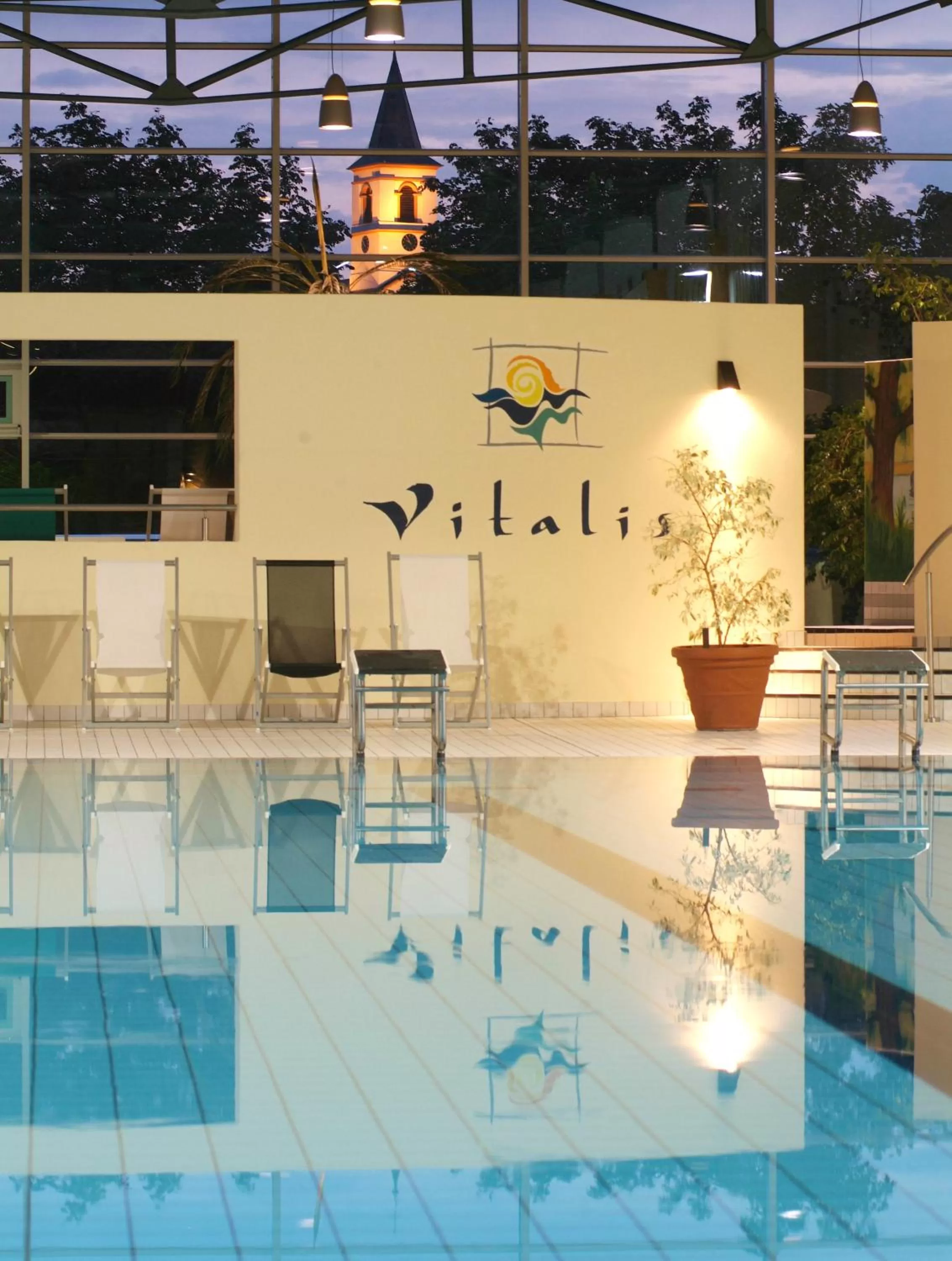 Swimming pool in Parkhotel Weiskirchen