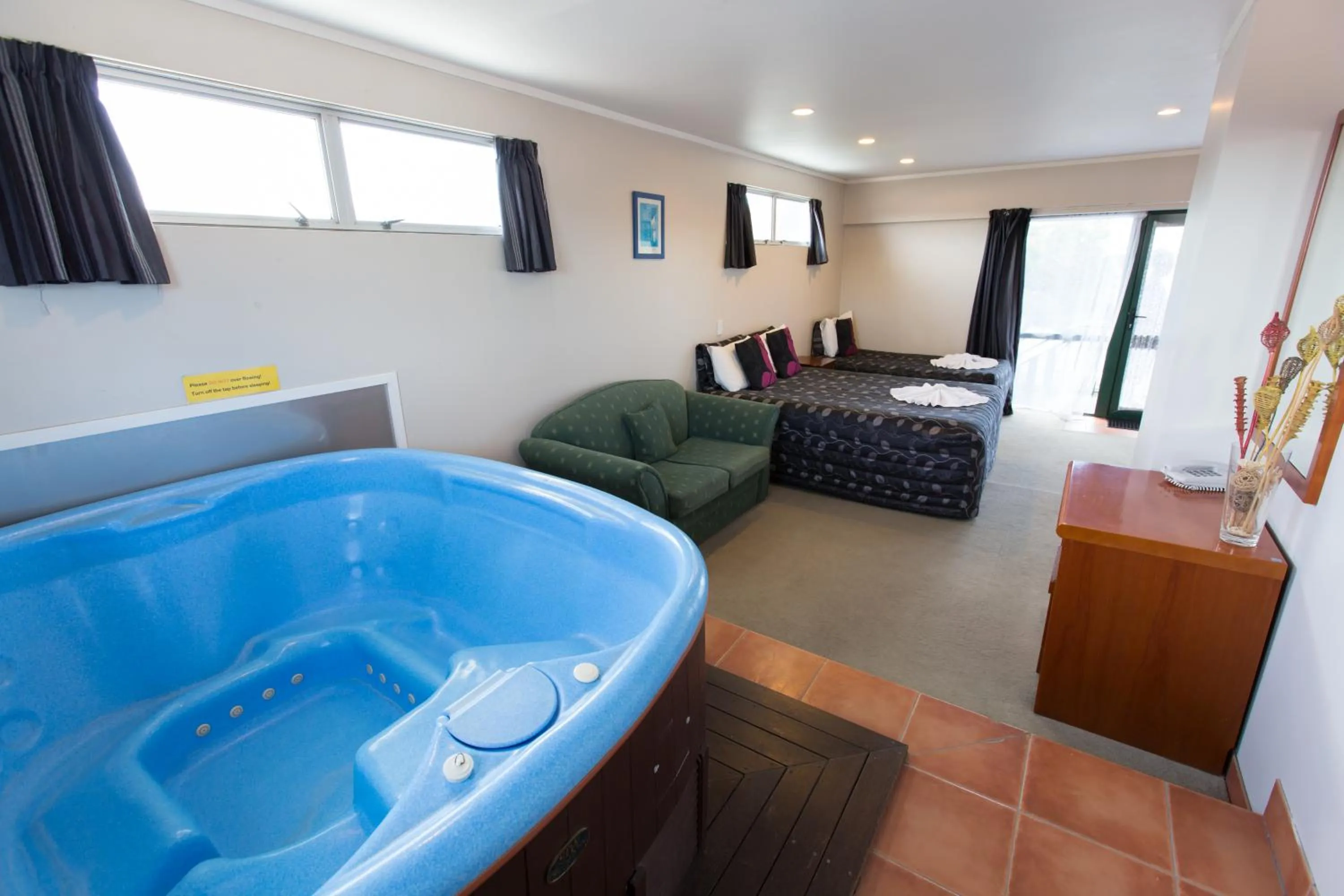 Gateway International Motel