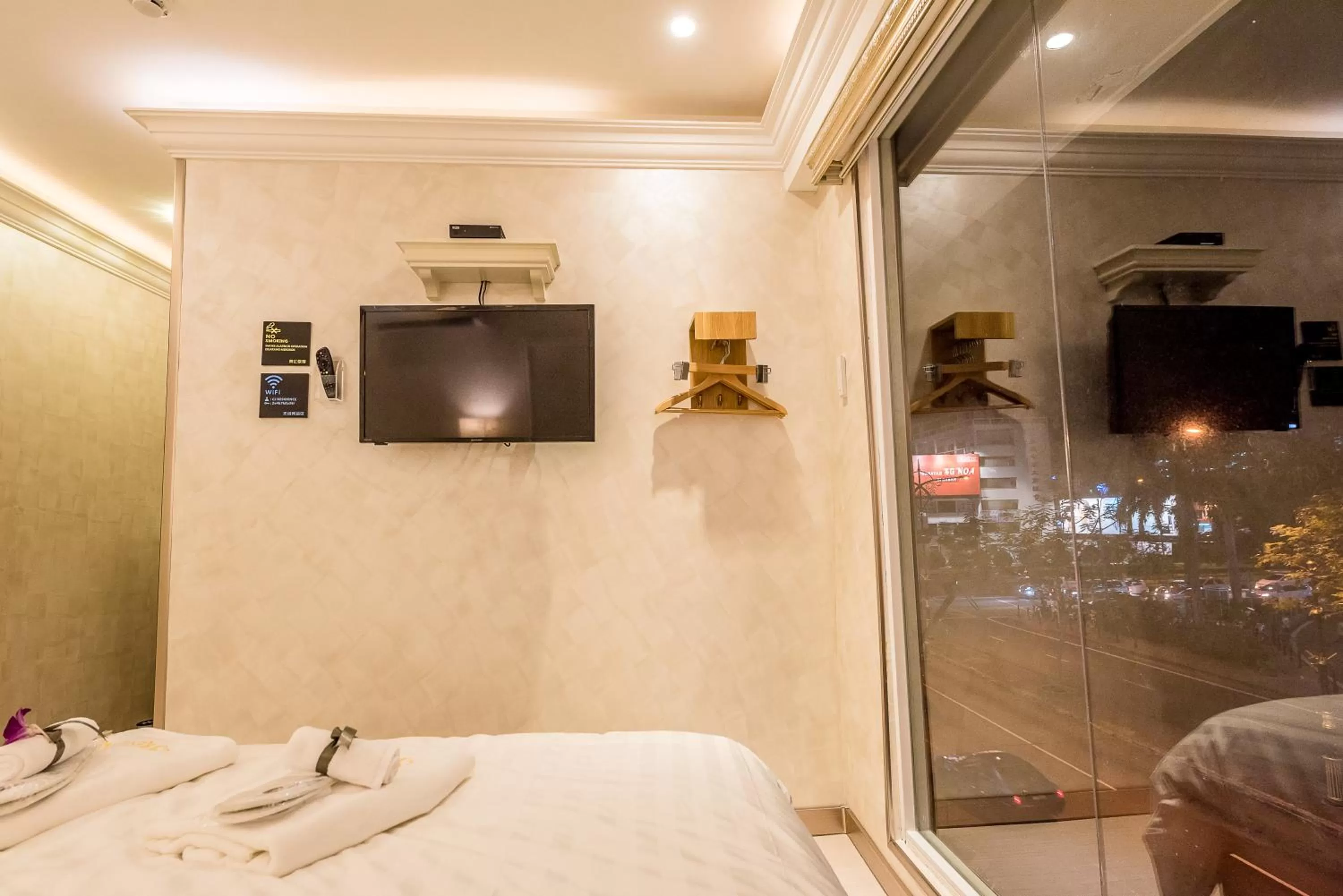 City view, Bed in CJ Residence - Opposite Public Bank Centre Point