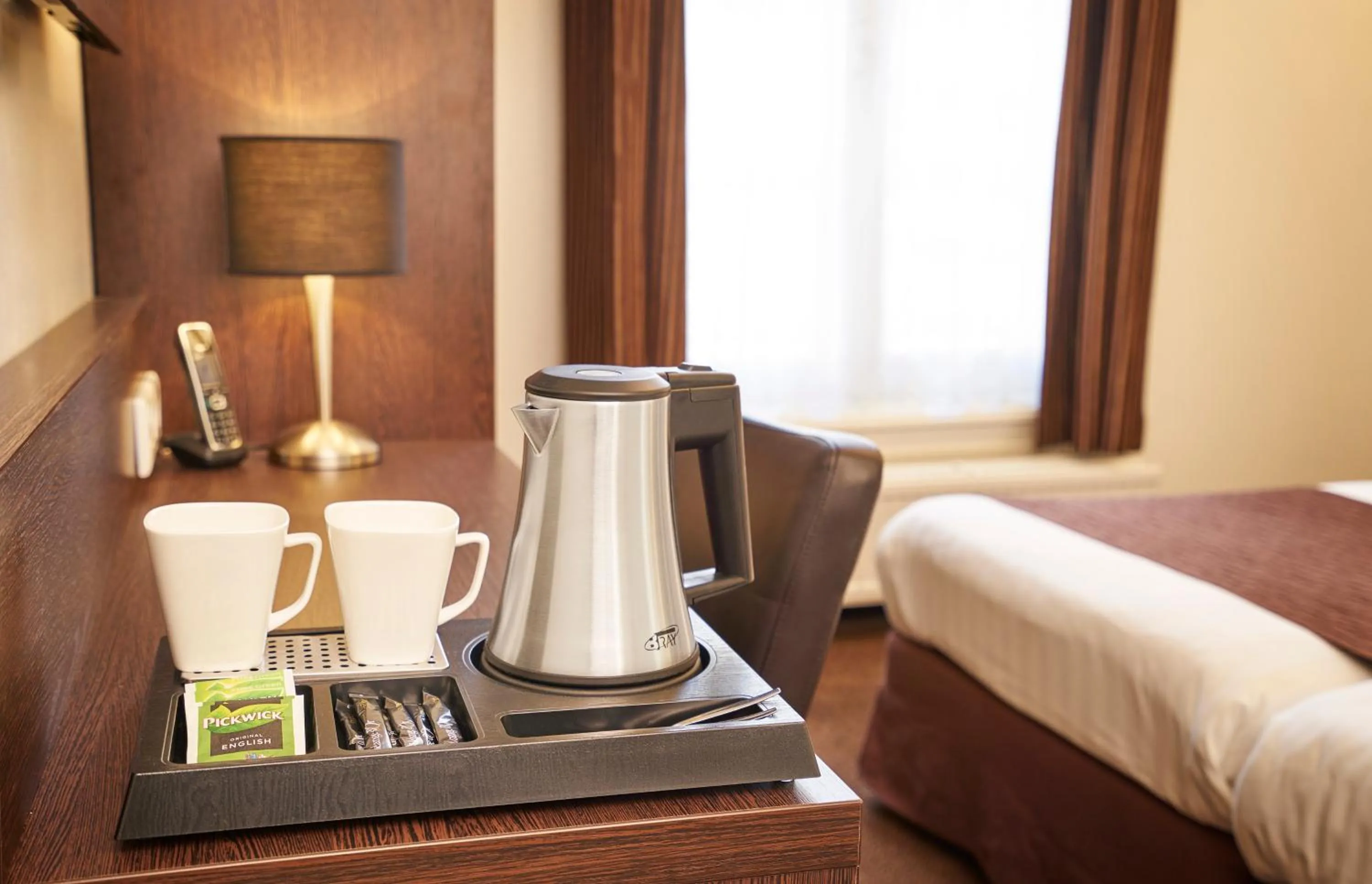 Coffee/tea facilities, Bed in Hotel Nes Amsterdam