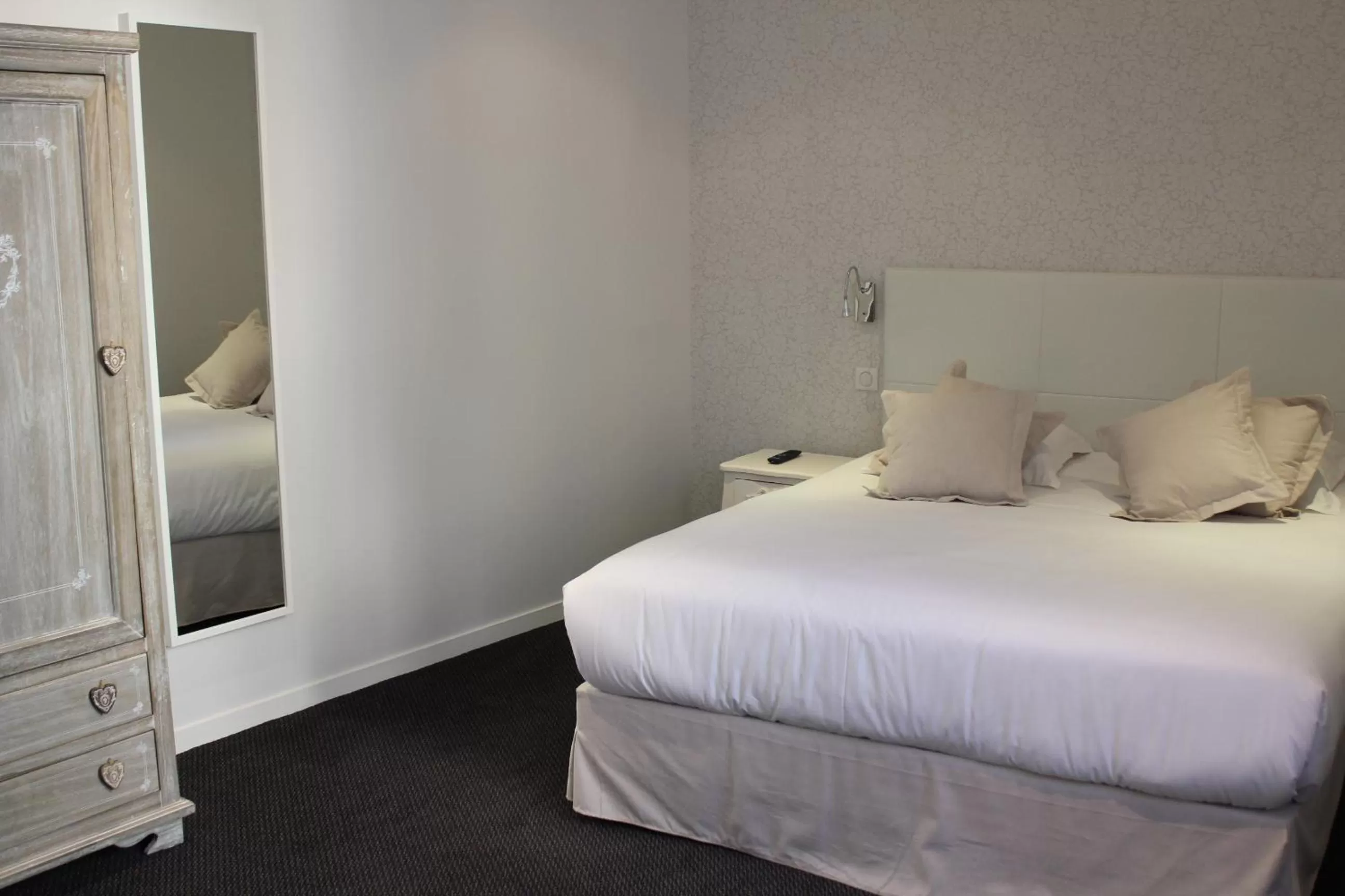 Bed in Hôtel Central