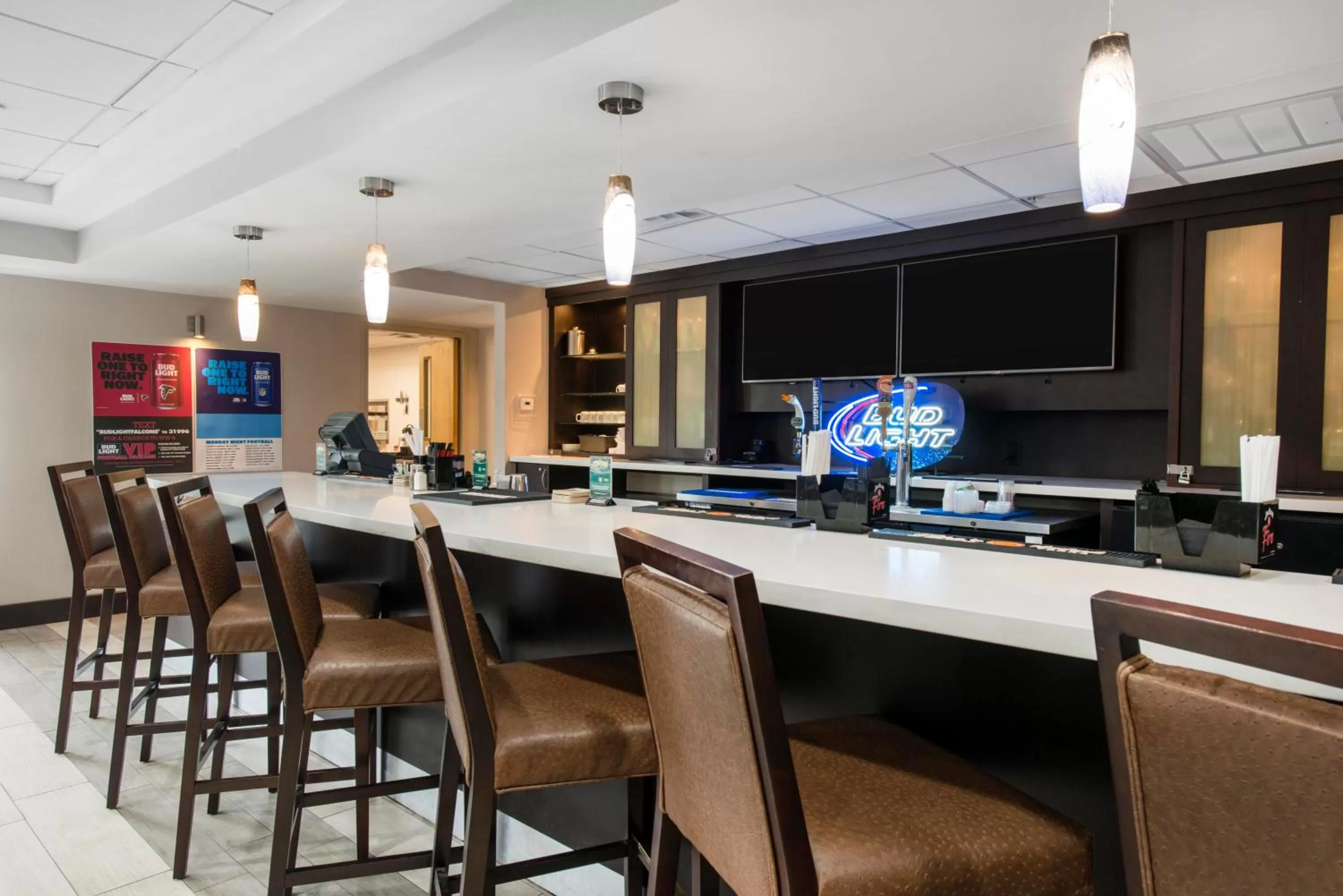 Restaurant/places to eat in Holiday Inn Savannah South - I-95 Gateway by IHG