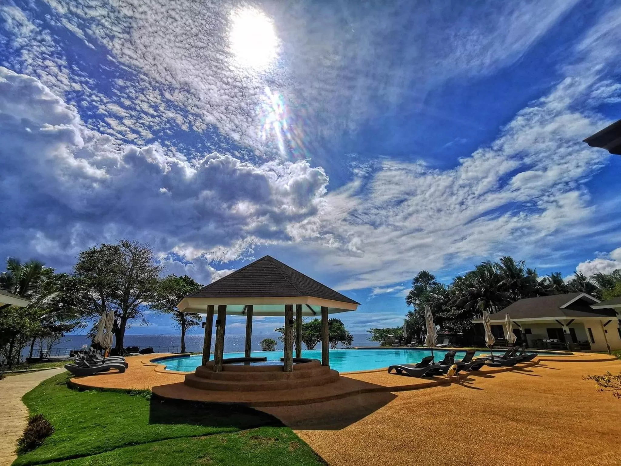Swimming pool in FIG Sunset View Resort
