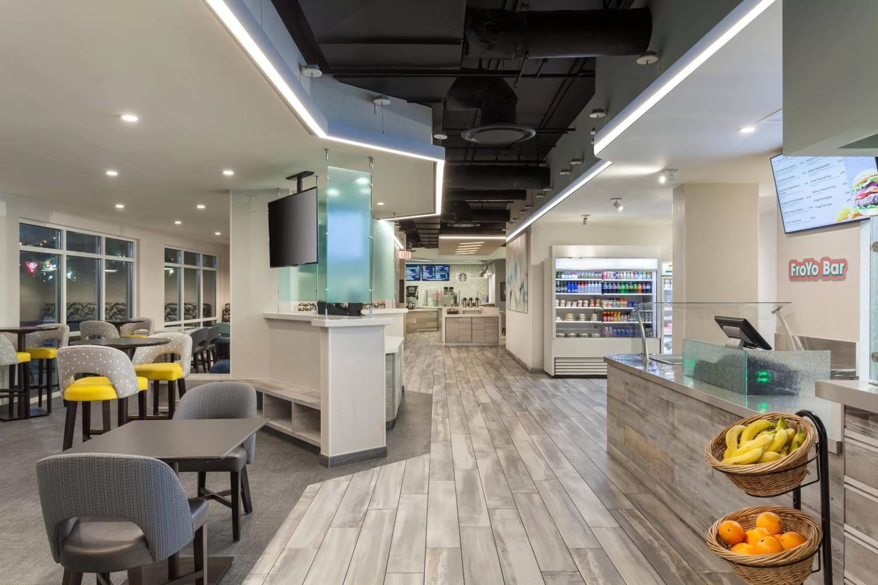 Restaurant/places to eat in Fairfield Inn & Suites by Marriott Orlando Lake Buena Vista in the Marriott Village