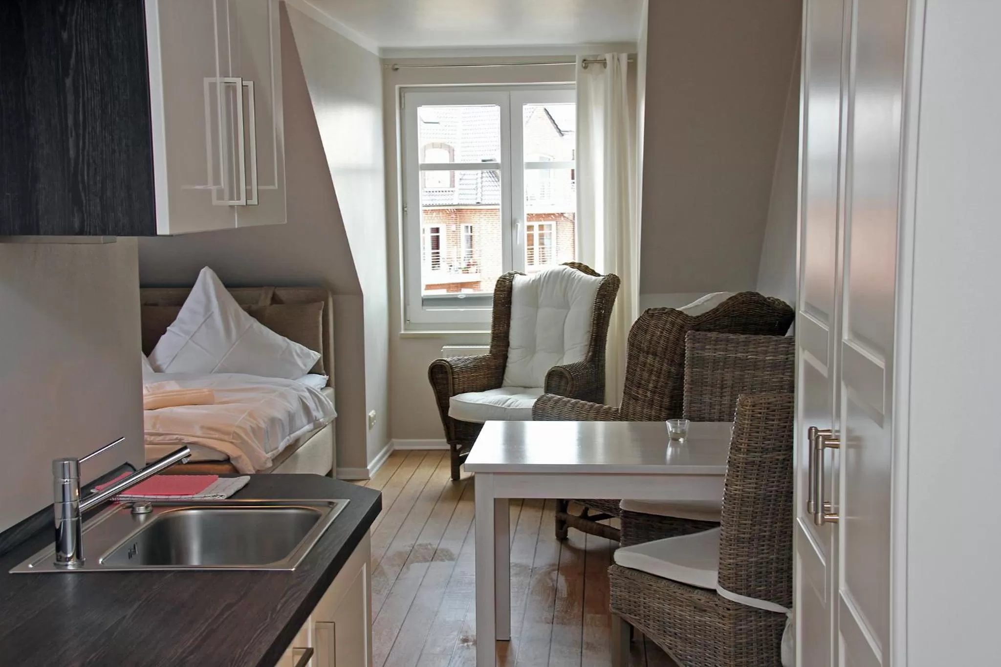 Studio Apartment - Koje in Meerblick Lemkenhafen