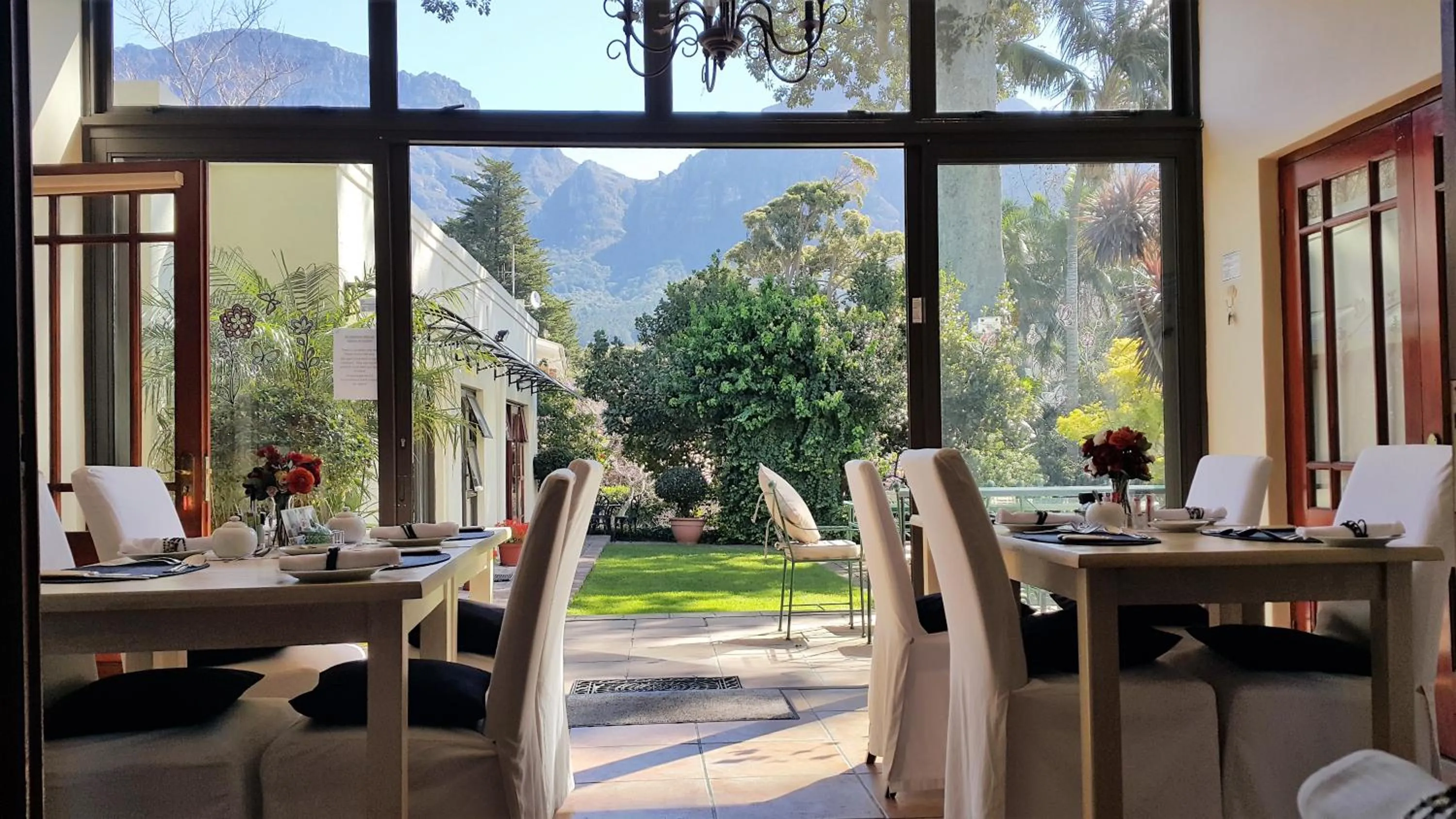 Balcony/Terrace in Riversong Guest House